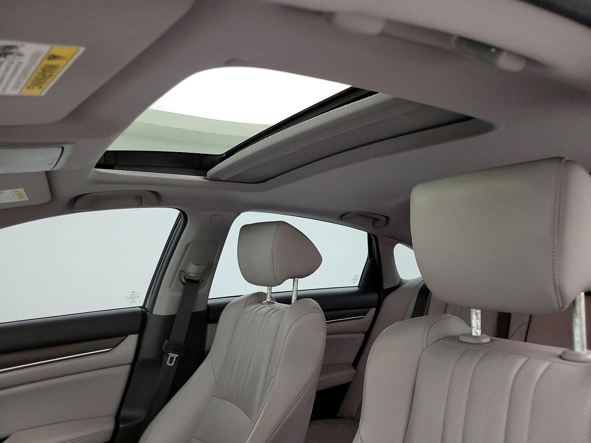 Thumbnail: 2018 Honda Accord - 20