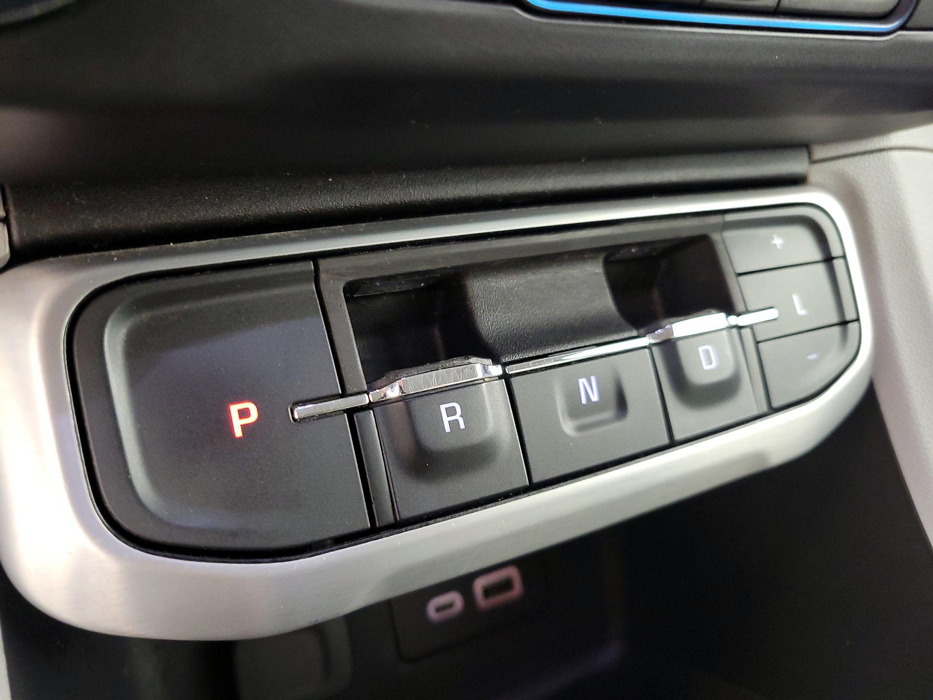 Thumbnail: 2021 GMC Acadia - 17