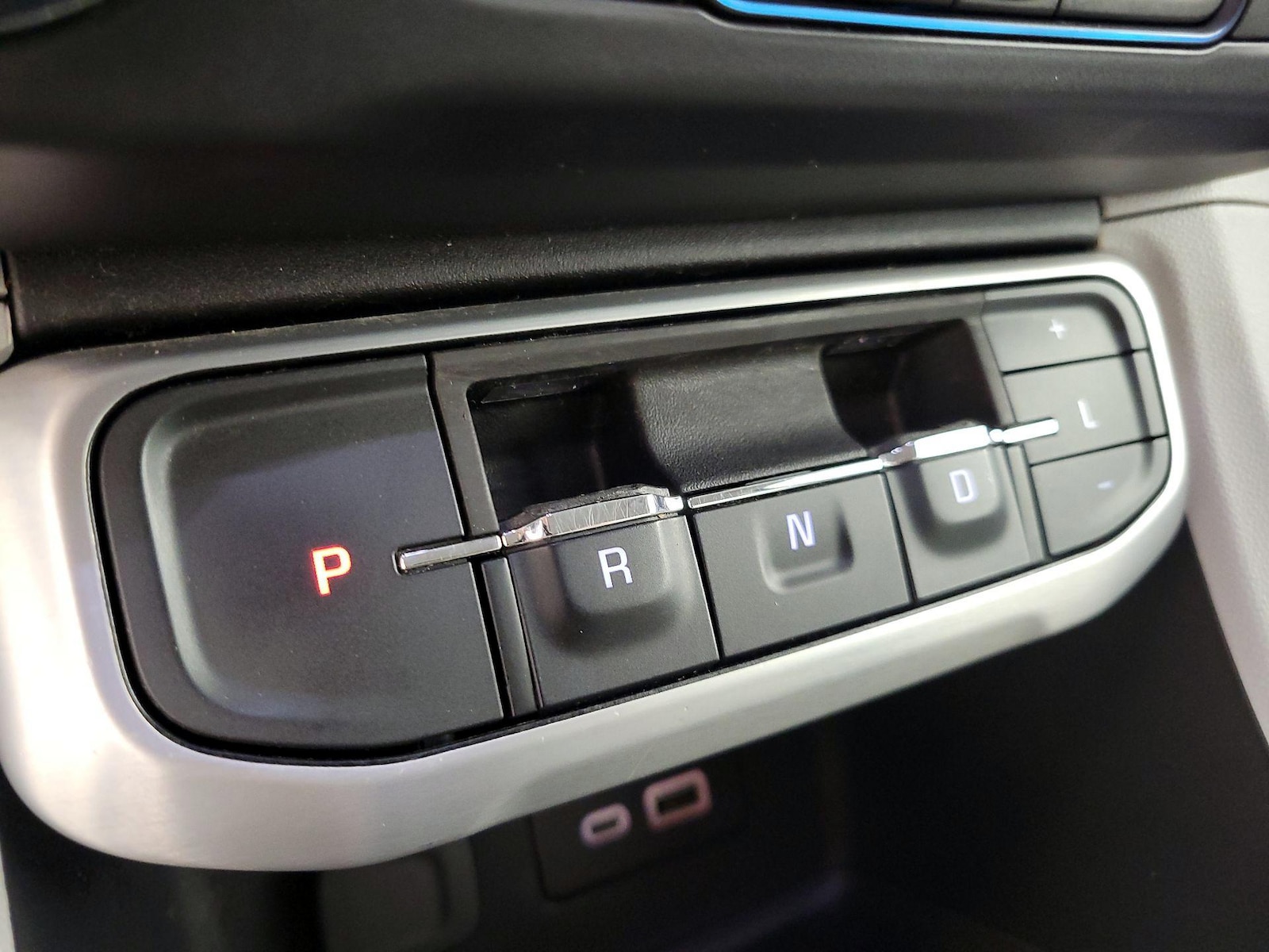 2021 GMC Acadia SLT - Photo 18