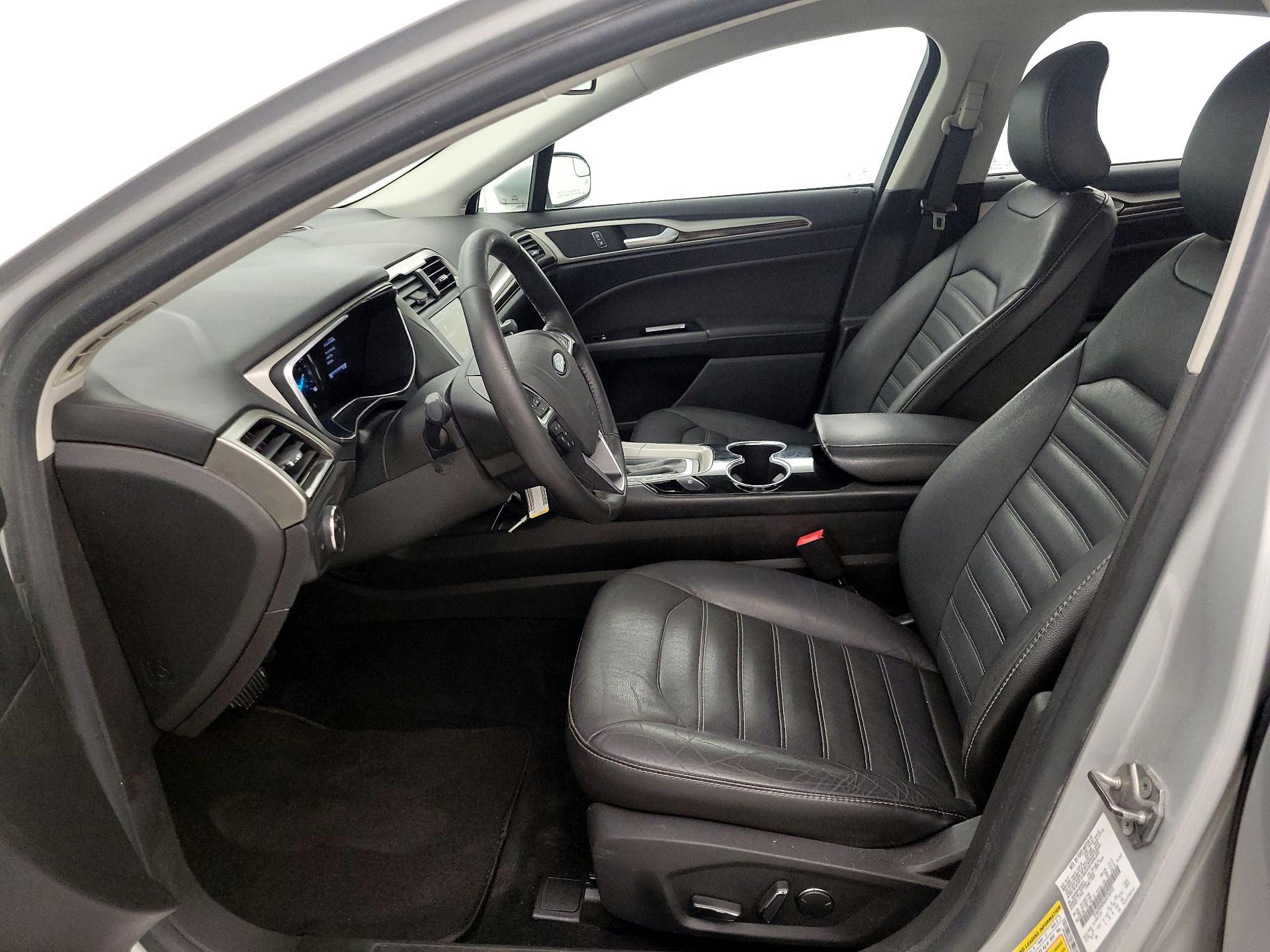 Thumbnail: 2016 Ford Fusion - 11