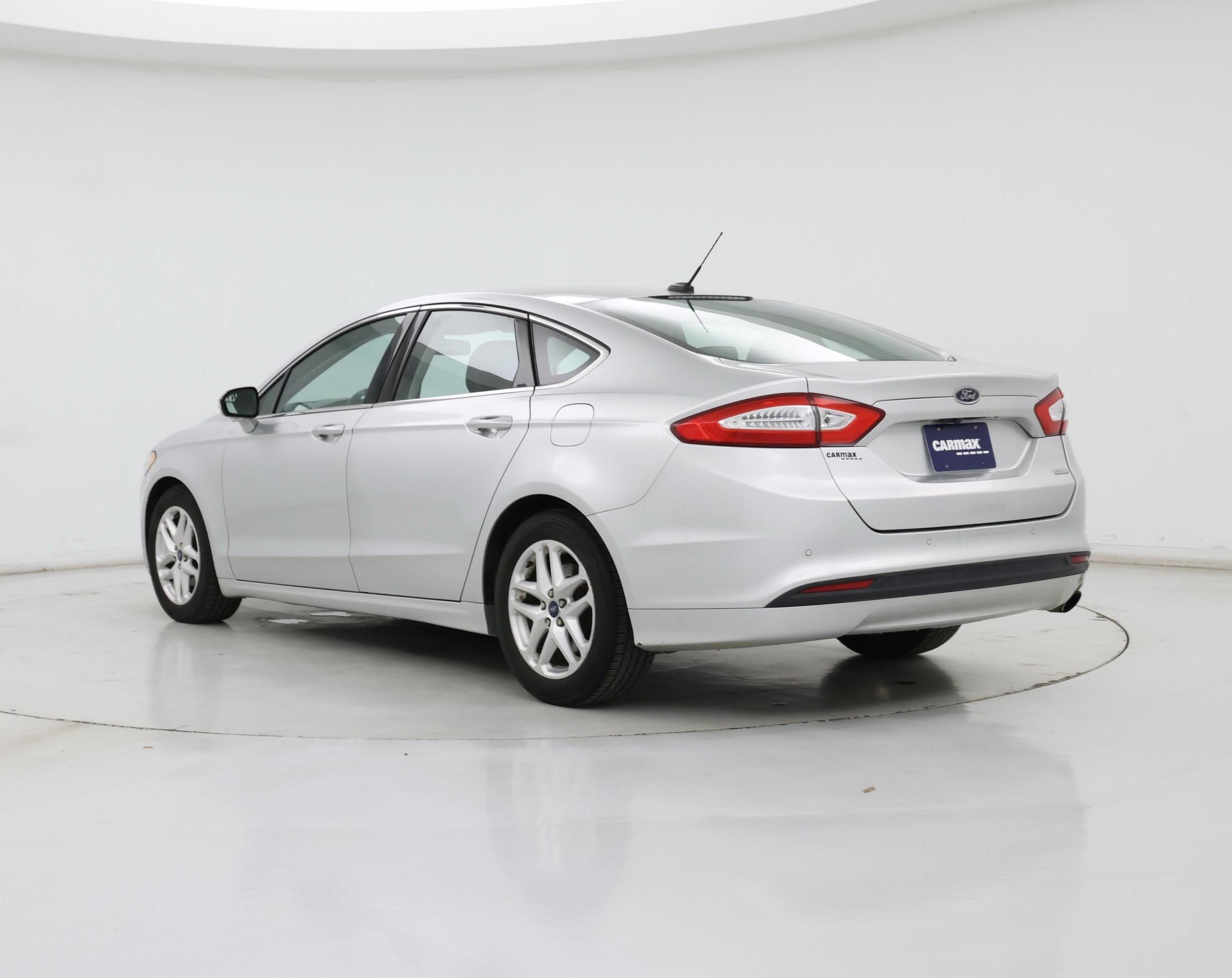 Thumbnail: 2016 Ford Fusion - 2
