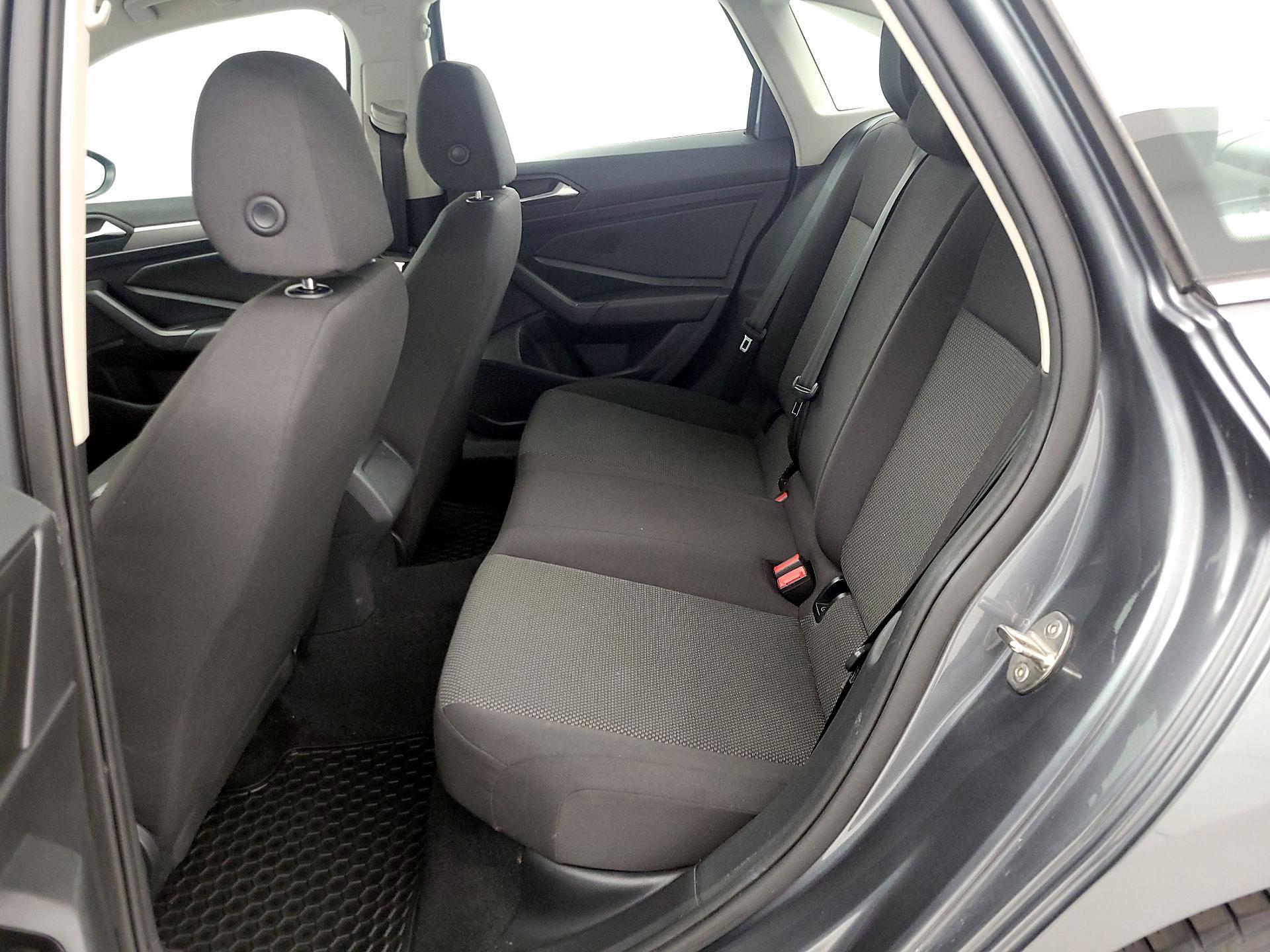 Thumbnail: 2019 Volkswagen Jetta - 19