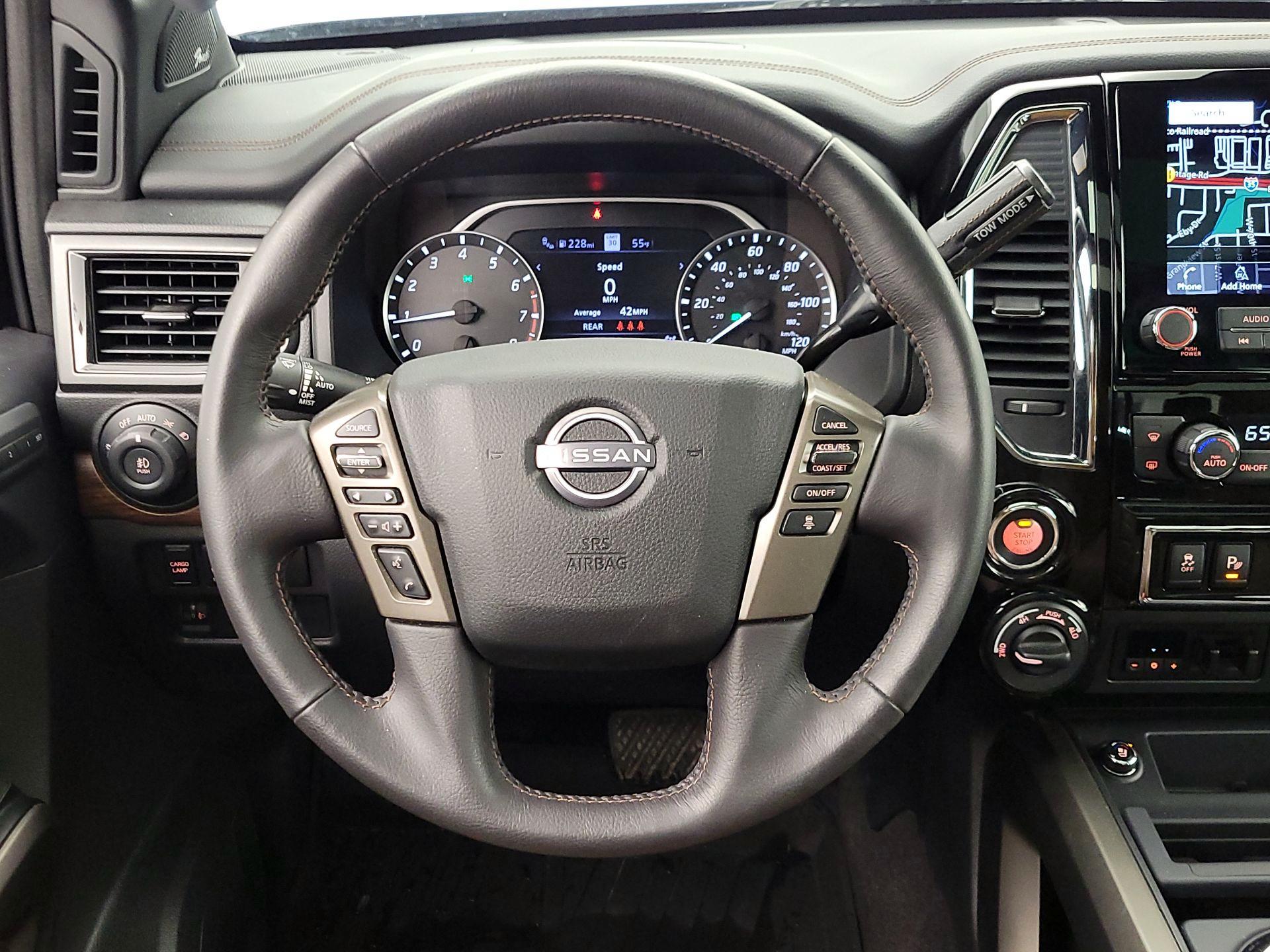 Thumbnail: 2023 Nissan Titan - 10