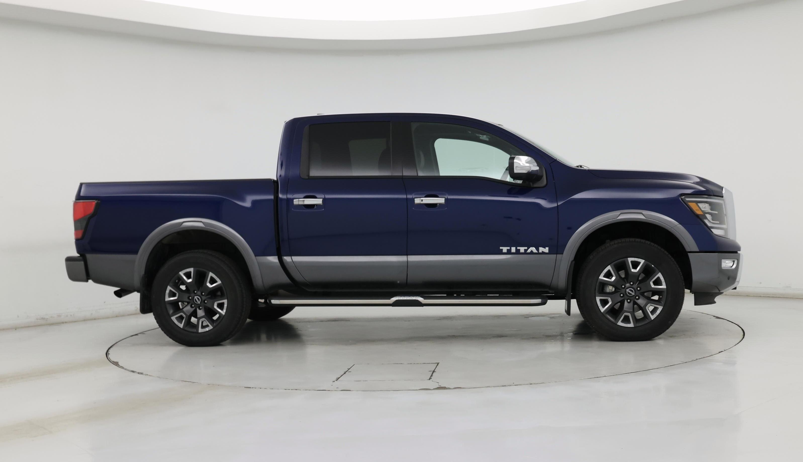 Thumbnail: 2023 Nissan Titan - 7