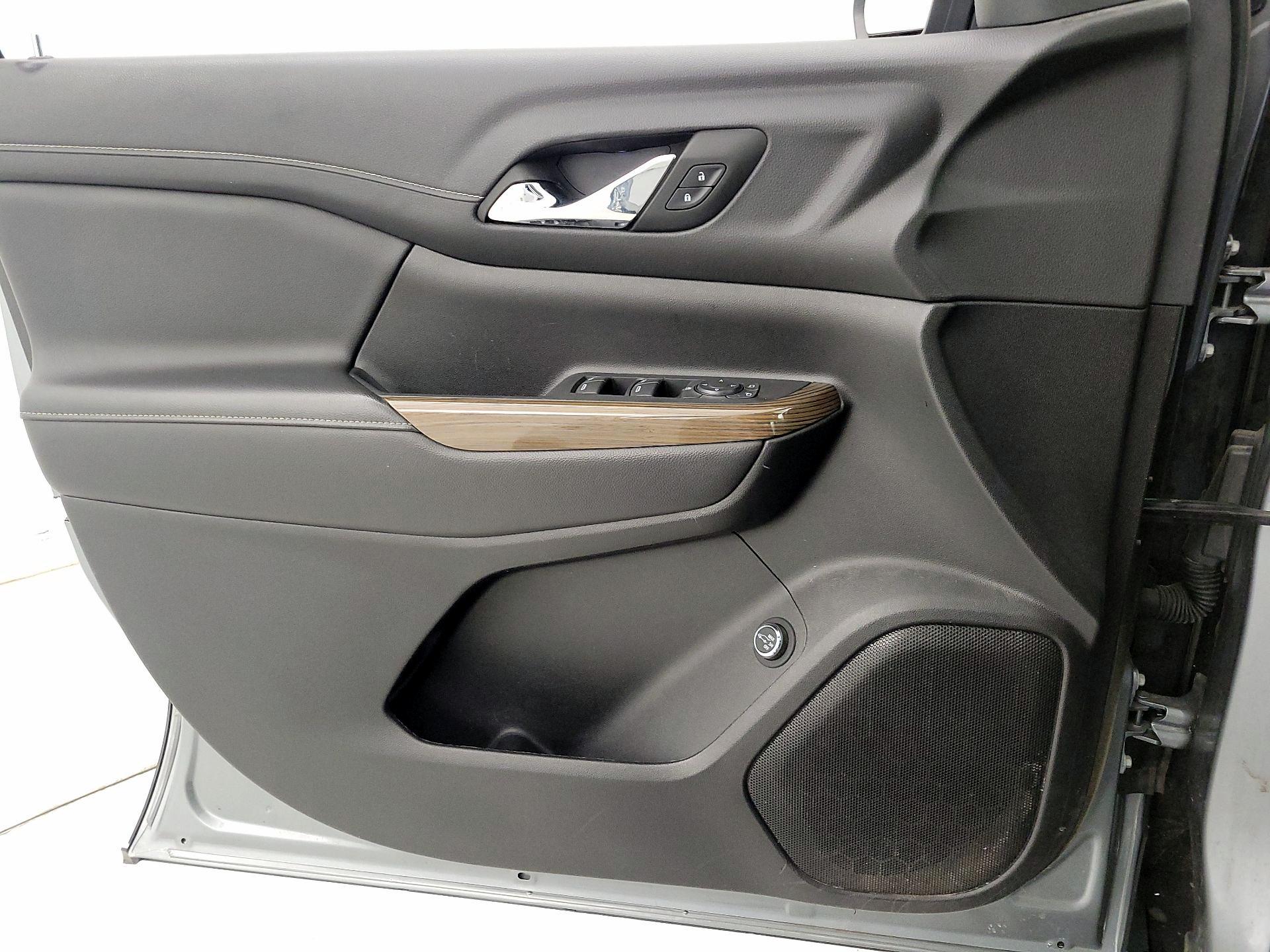 Thumbnail: 2023 GMC Acadia - 12