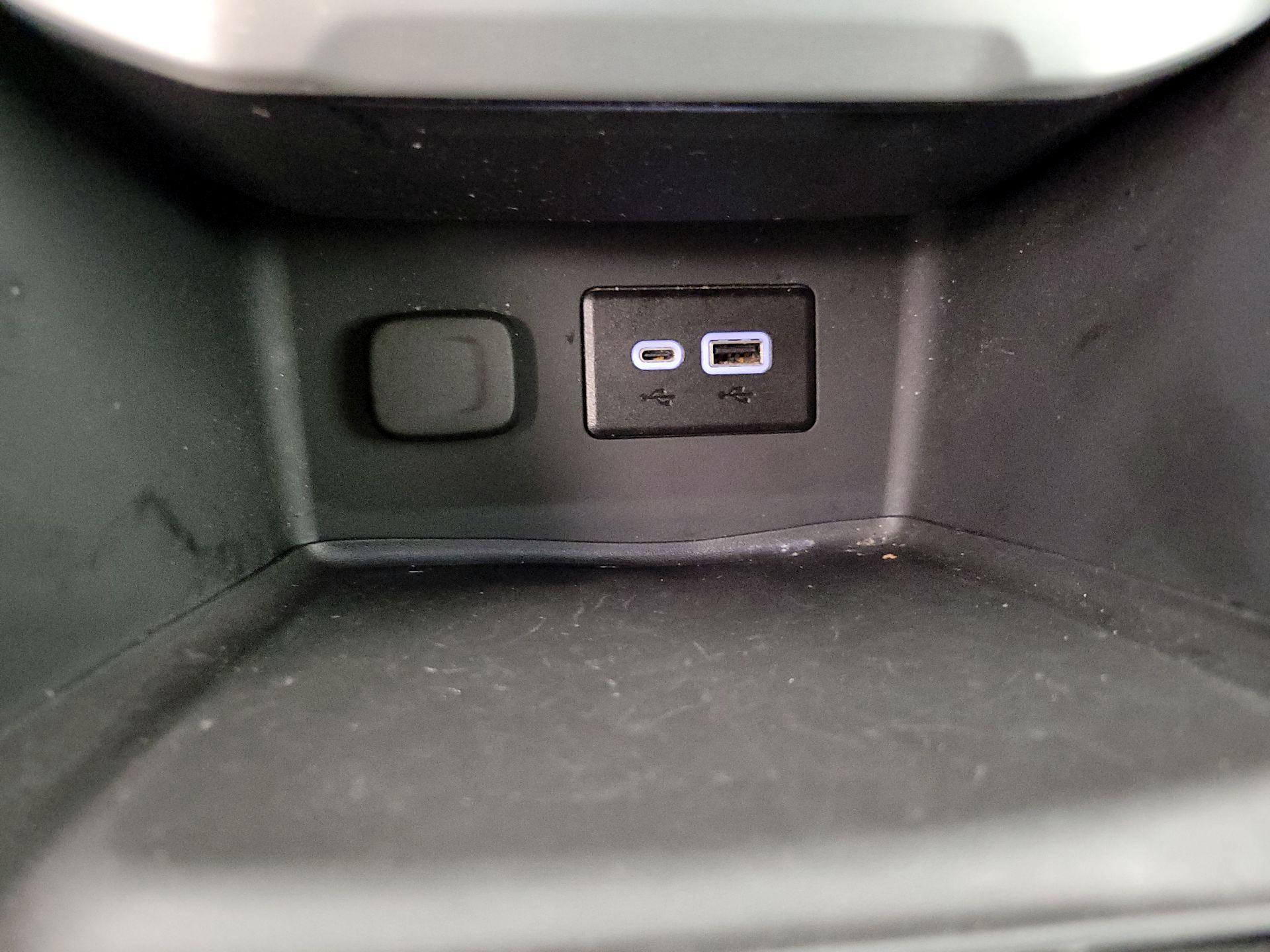 Thumbnail: 2023 GMC Acadia - 18