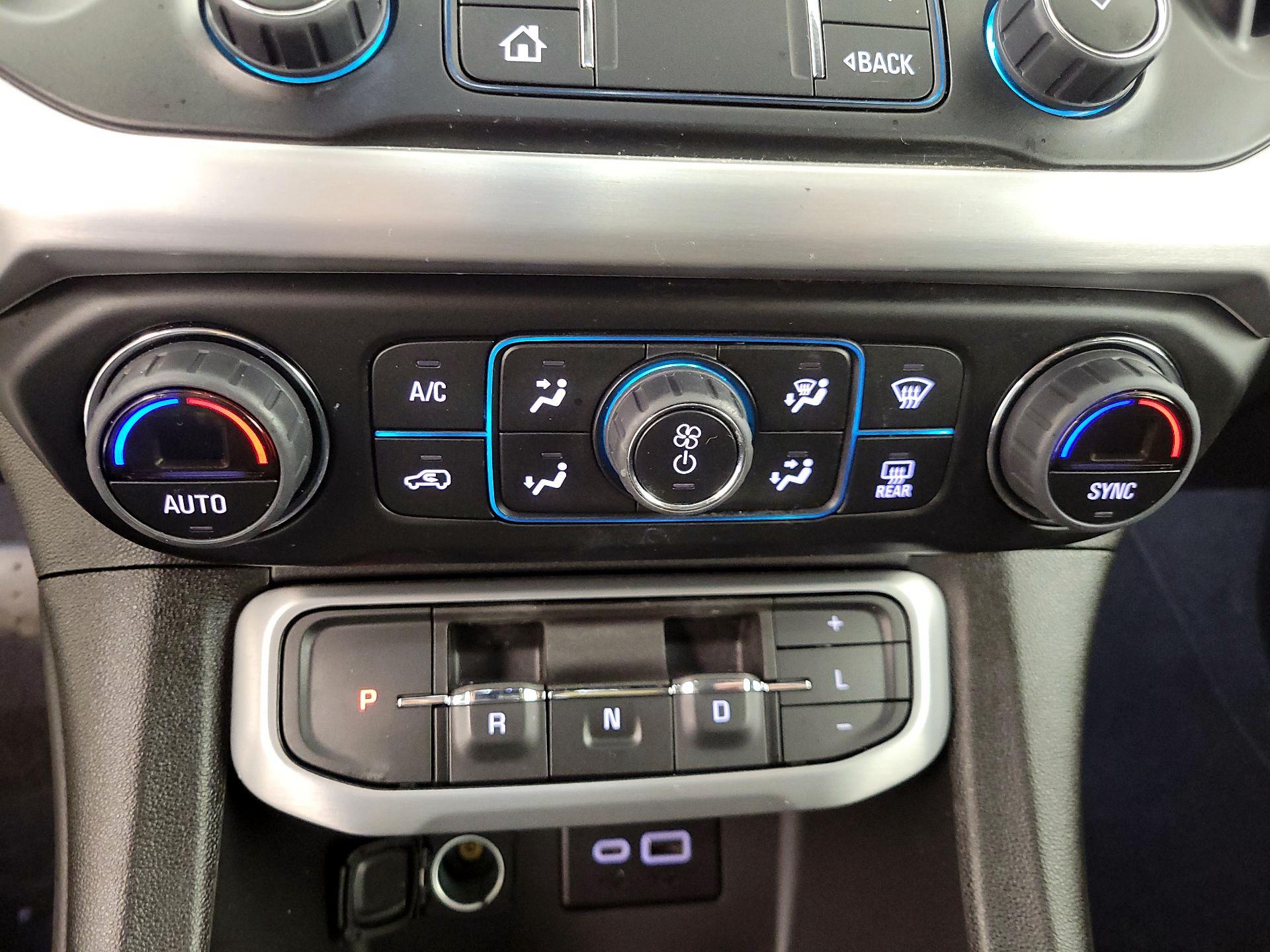 Thumbnail: 2023 GMC Acadia - 16