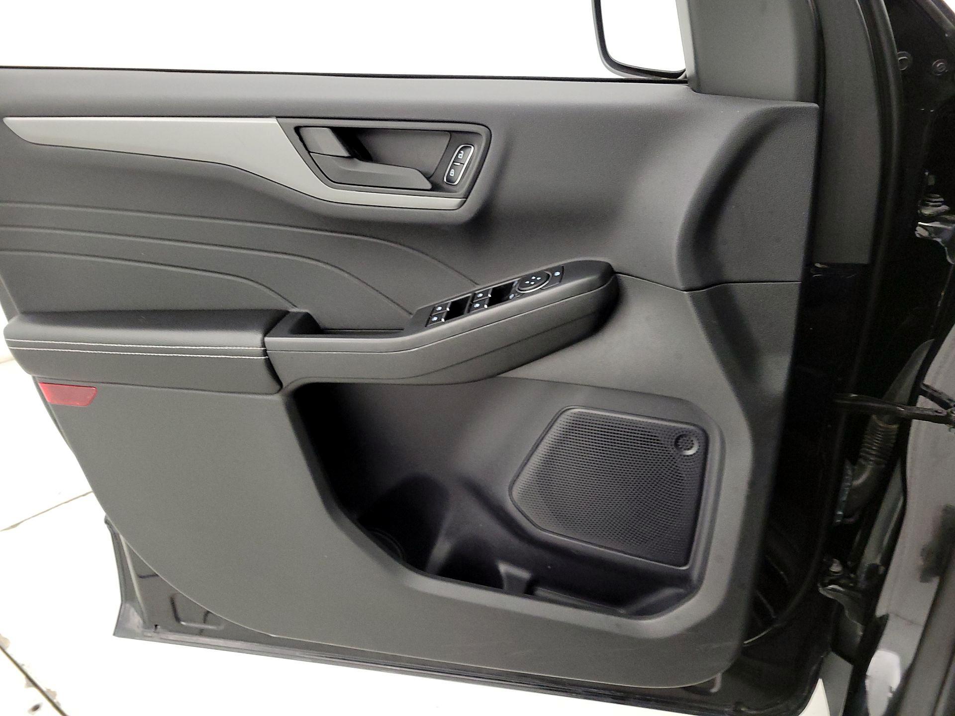 Thumbnail: 2024 Ford Escape - 12