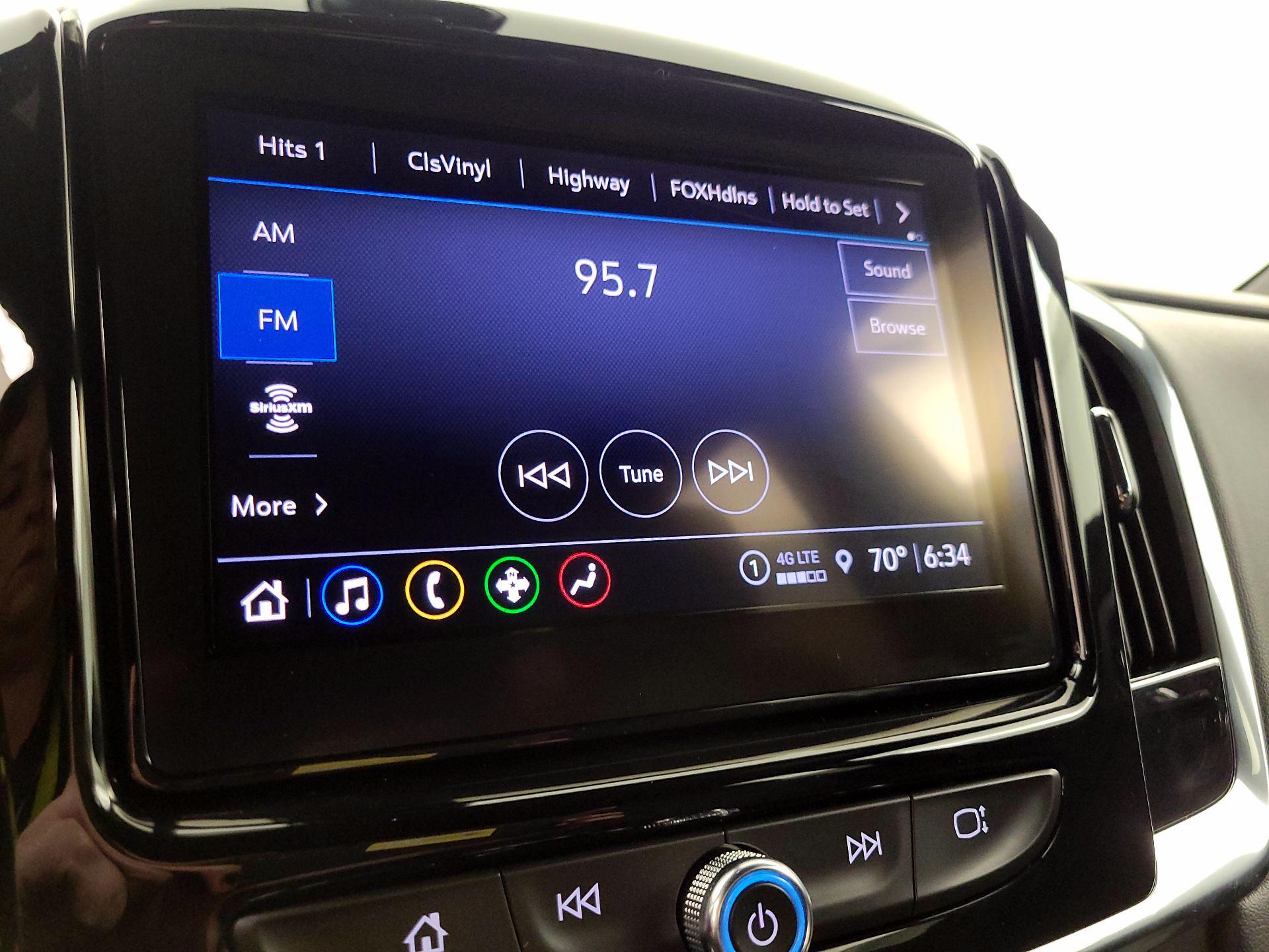 Thumbnail: 2023 Chevrolet Traverse - 15