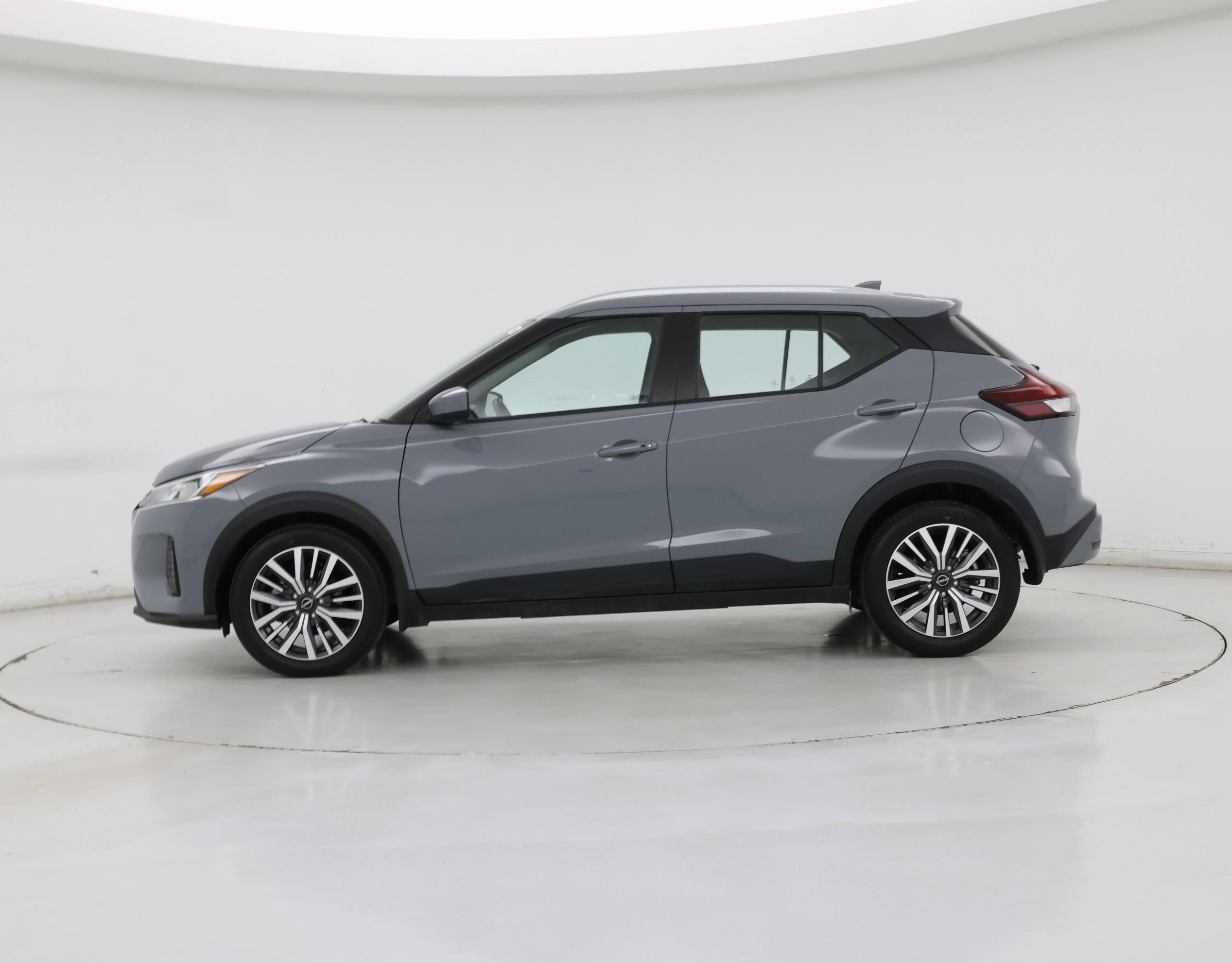 Thumbnail: 2024 Nissan Kicks - 3