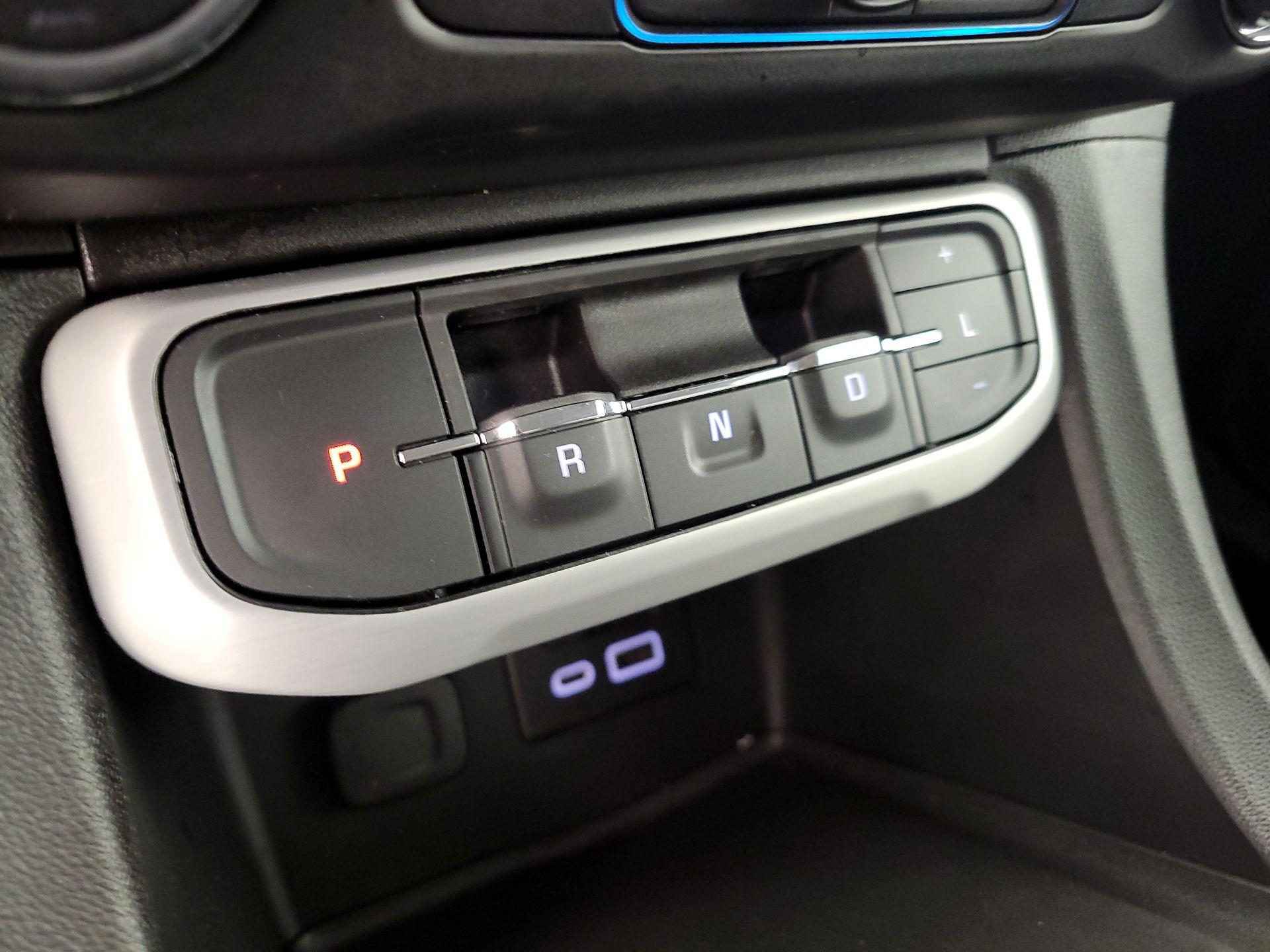 Thumbnail: 2023 GMC Acadia - 17