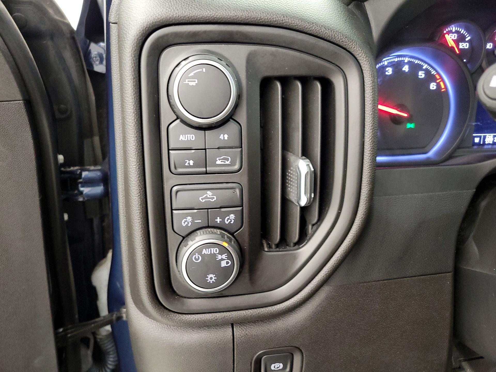 Thumbnail: 2022 Chevrolet Silverado 1500 - 13