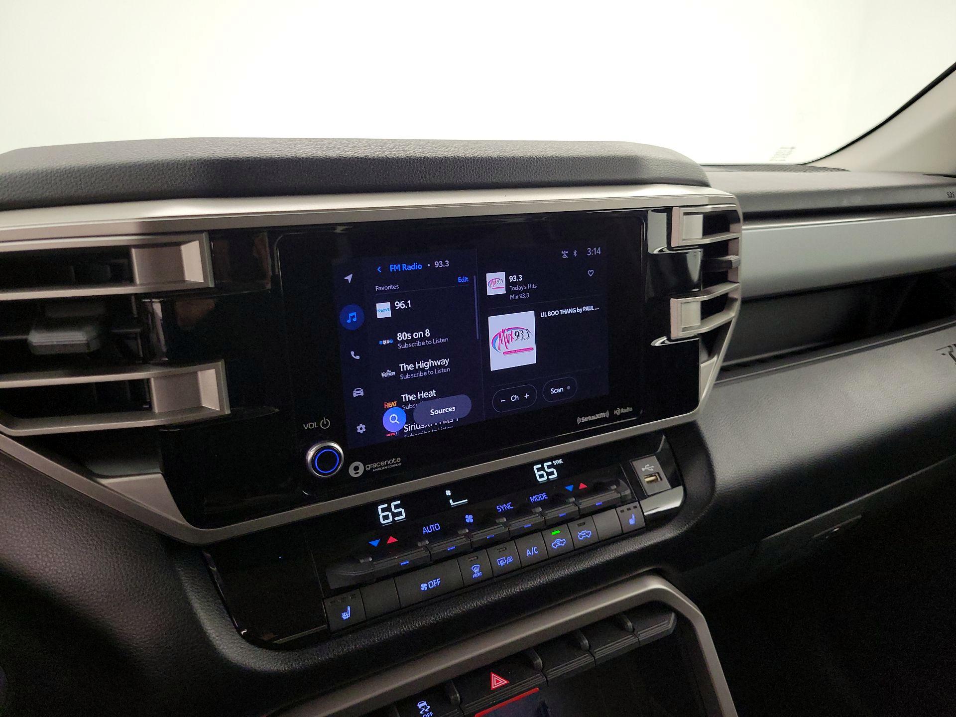 Thumbnail: 2024 Toyota Tundra - 15