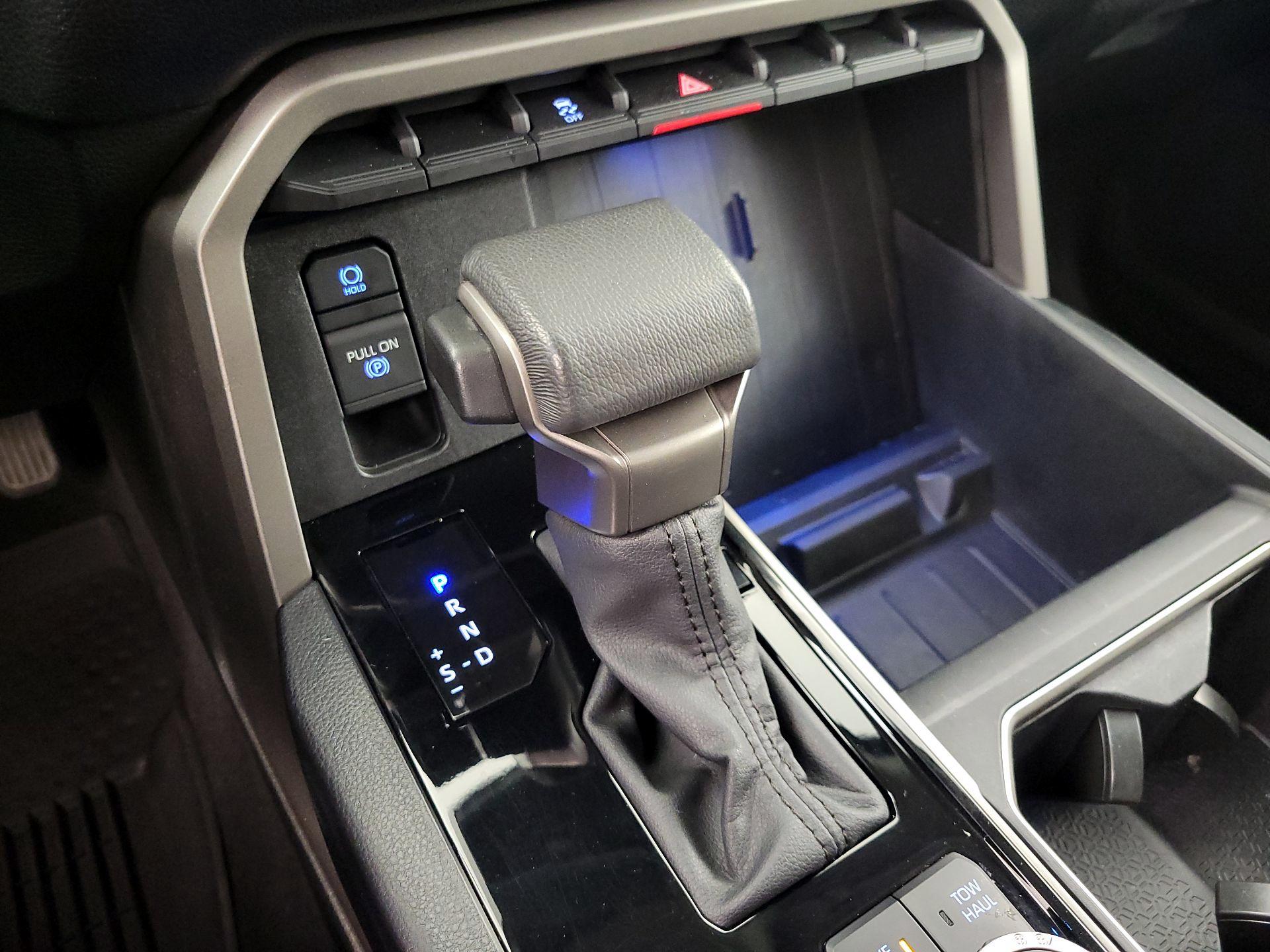 Thumbnail: 2024 Toyota Tundra - 17