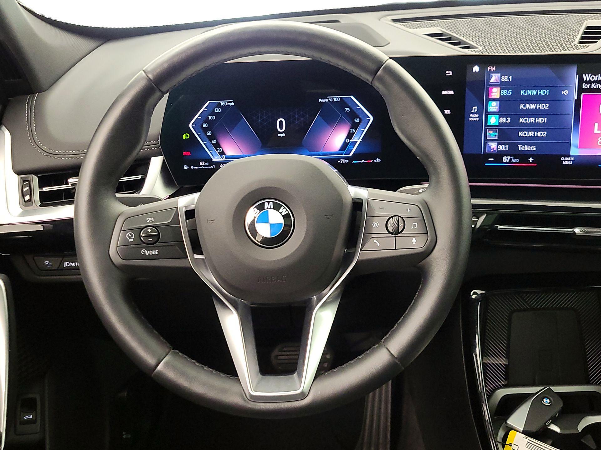 Thumbnail: 2023 BMW X1 - 10