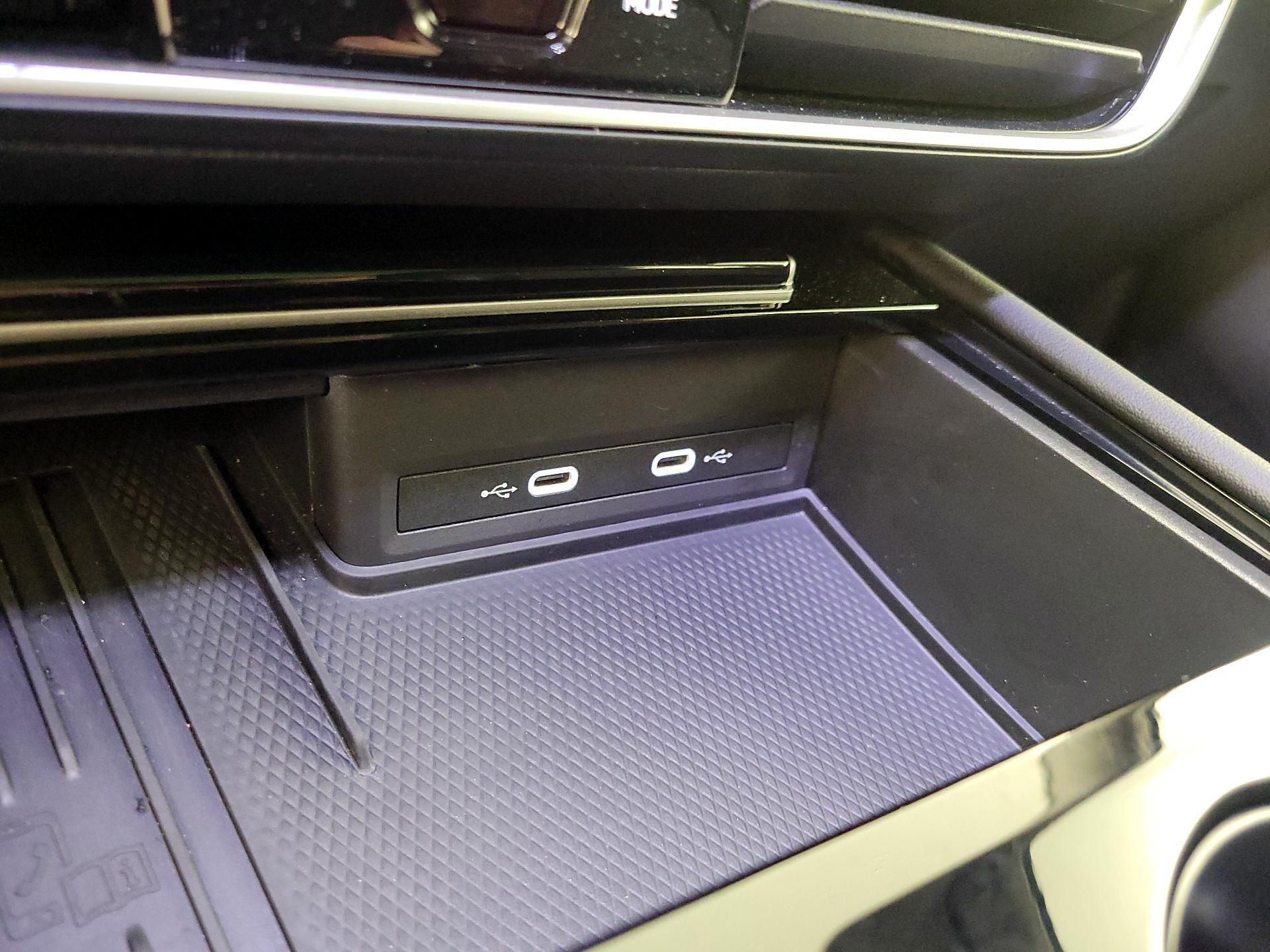 Thumbnail: 2025 Volkswagen Atlas - 18