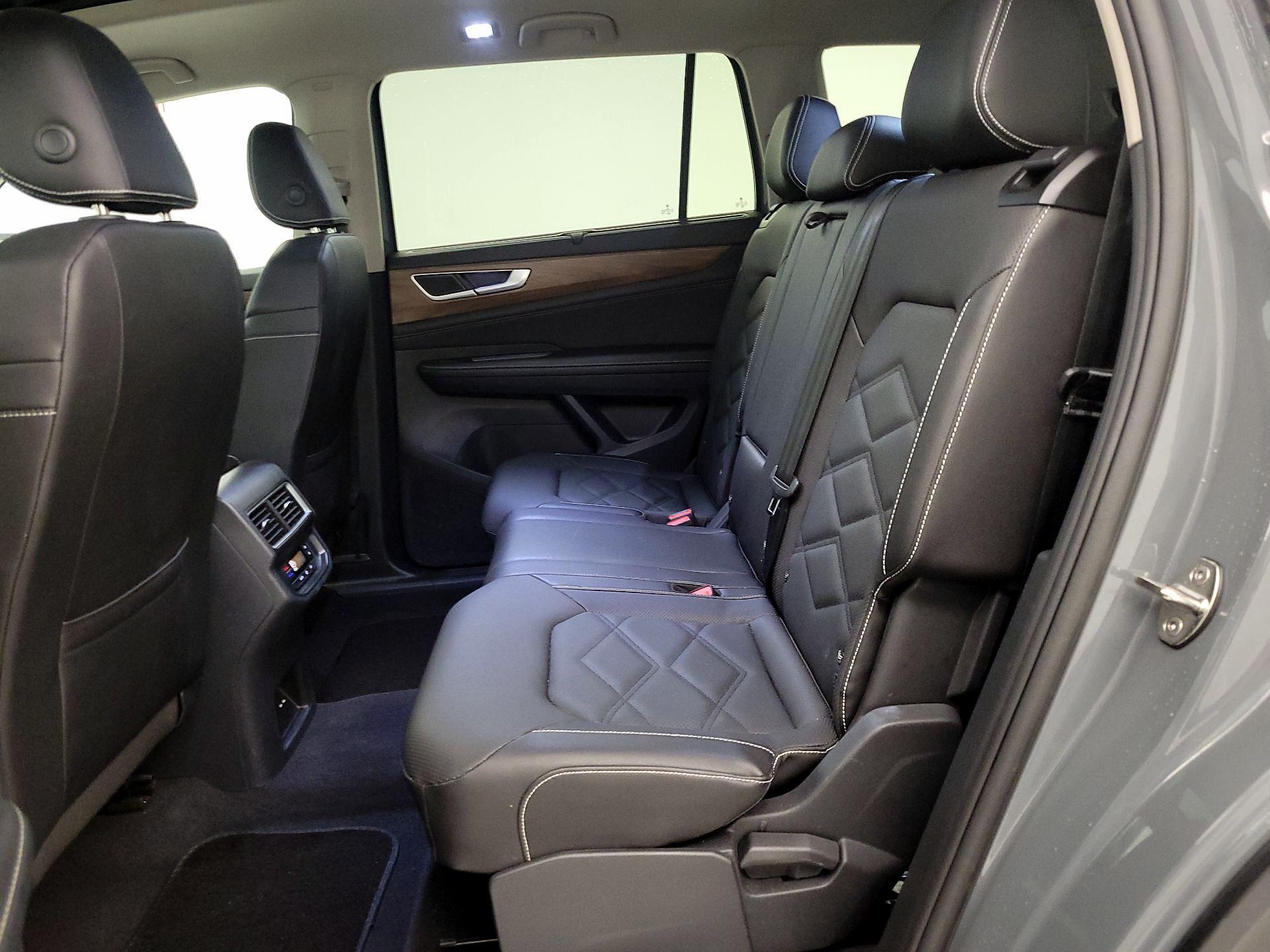 Thumbnail: 2025 Volkswagen Atlas - 20