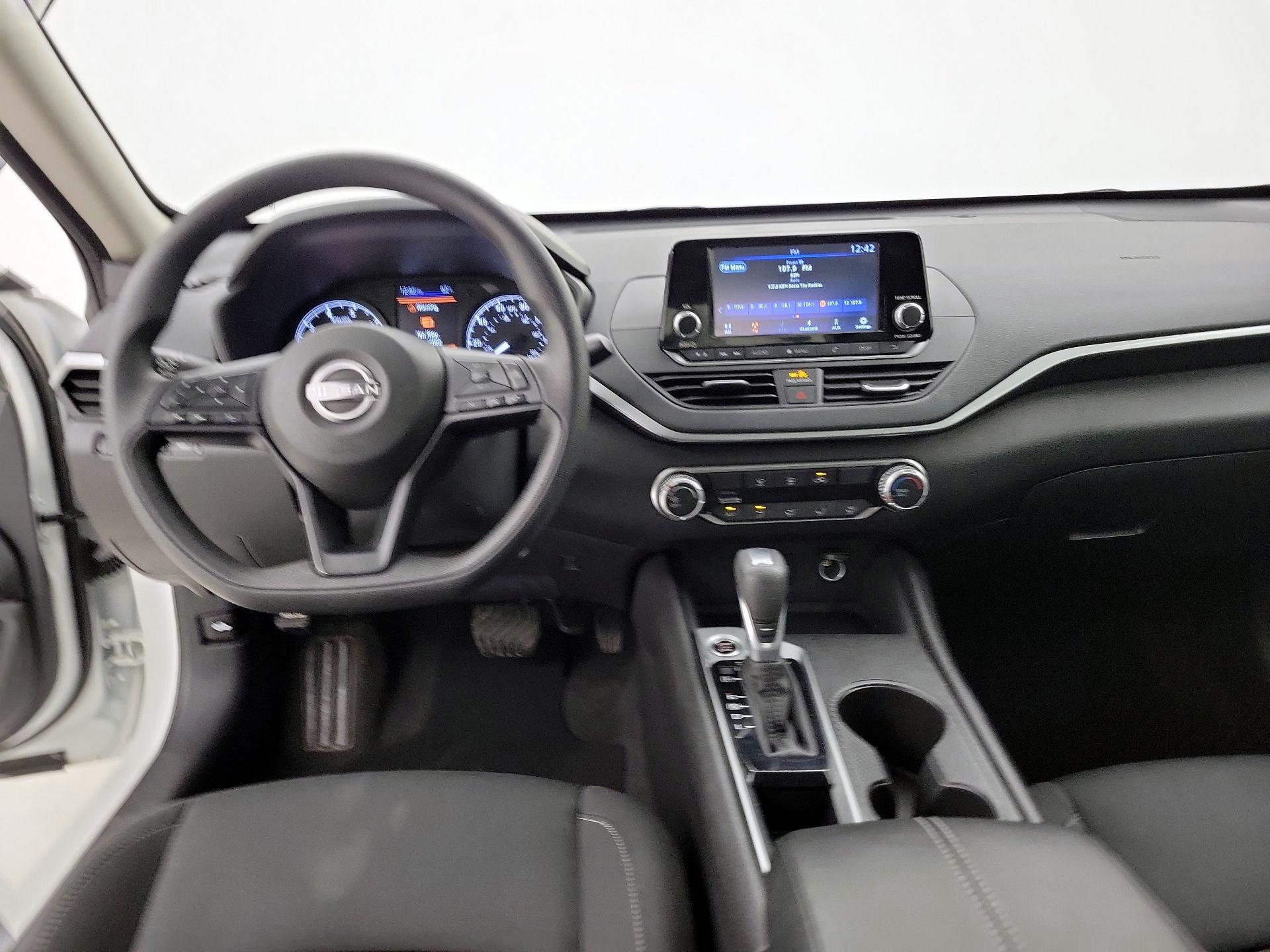 Thumbnail: 2024 Nissan Altima - 9