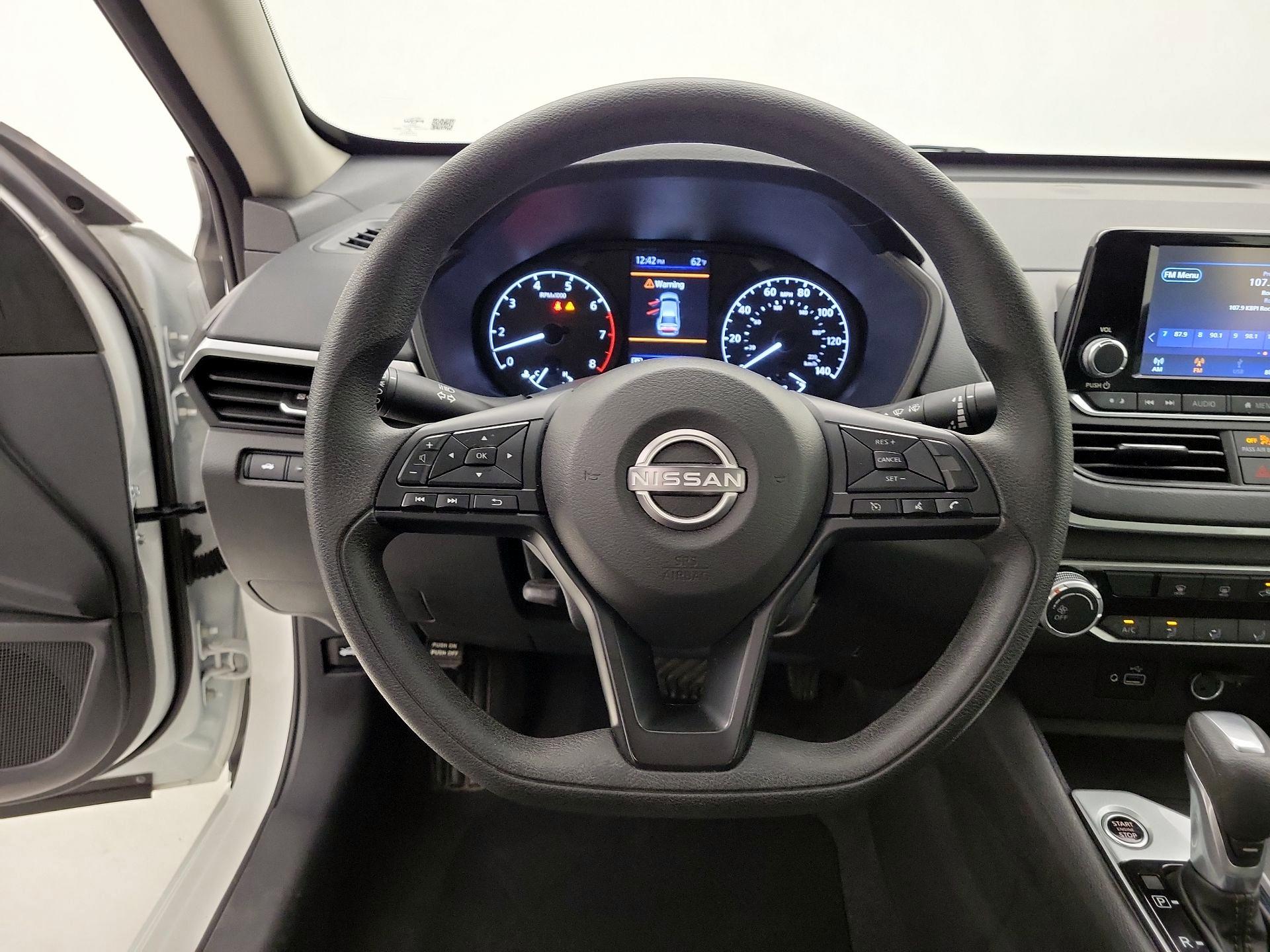 Thumbnail: 2024 Nissan Altima - 10