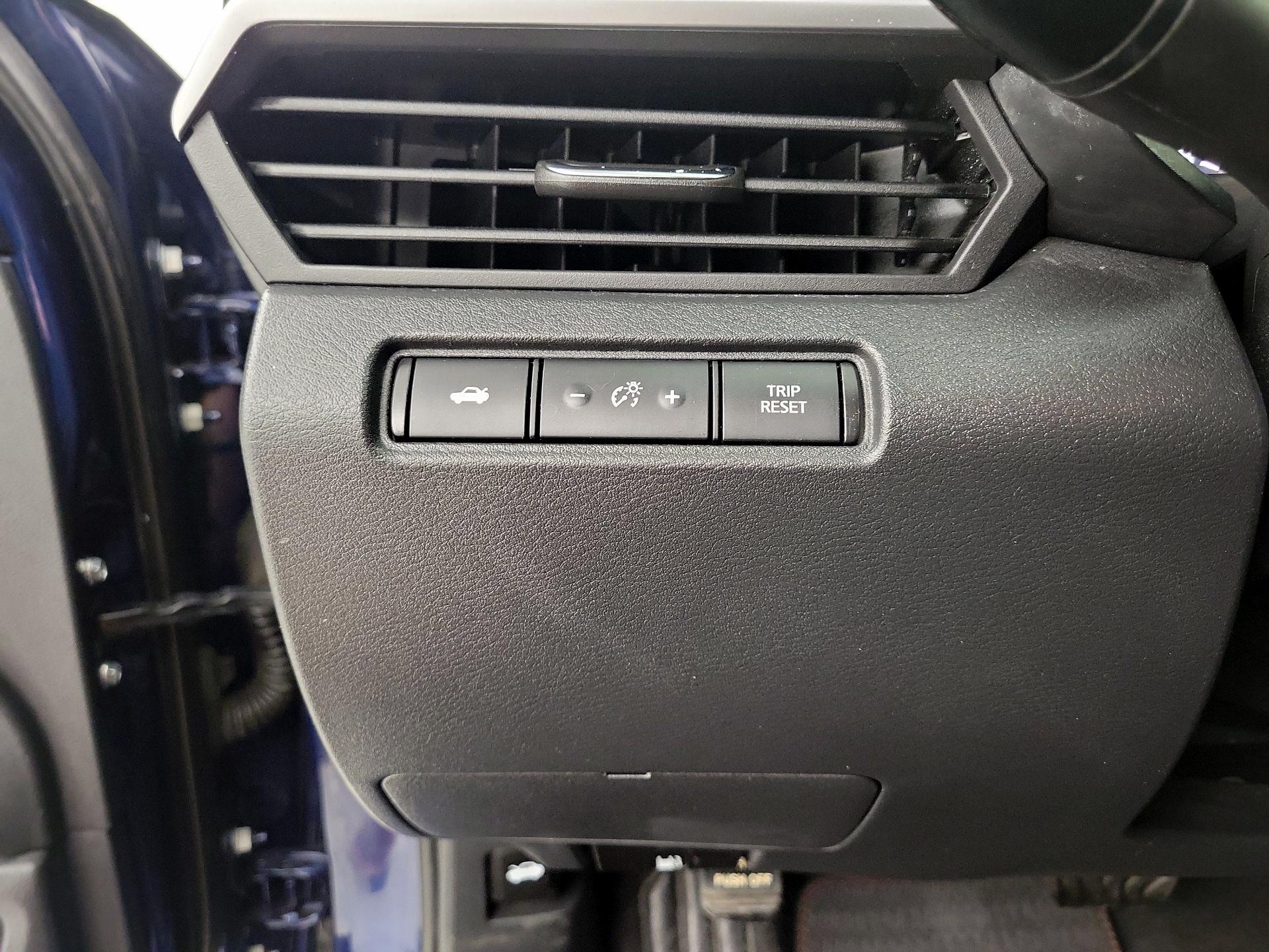 Thumbnail: 2022 Nissan Altima - 13