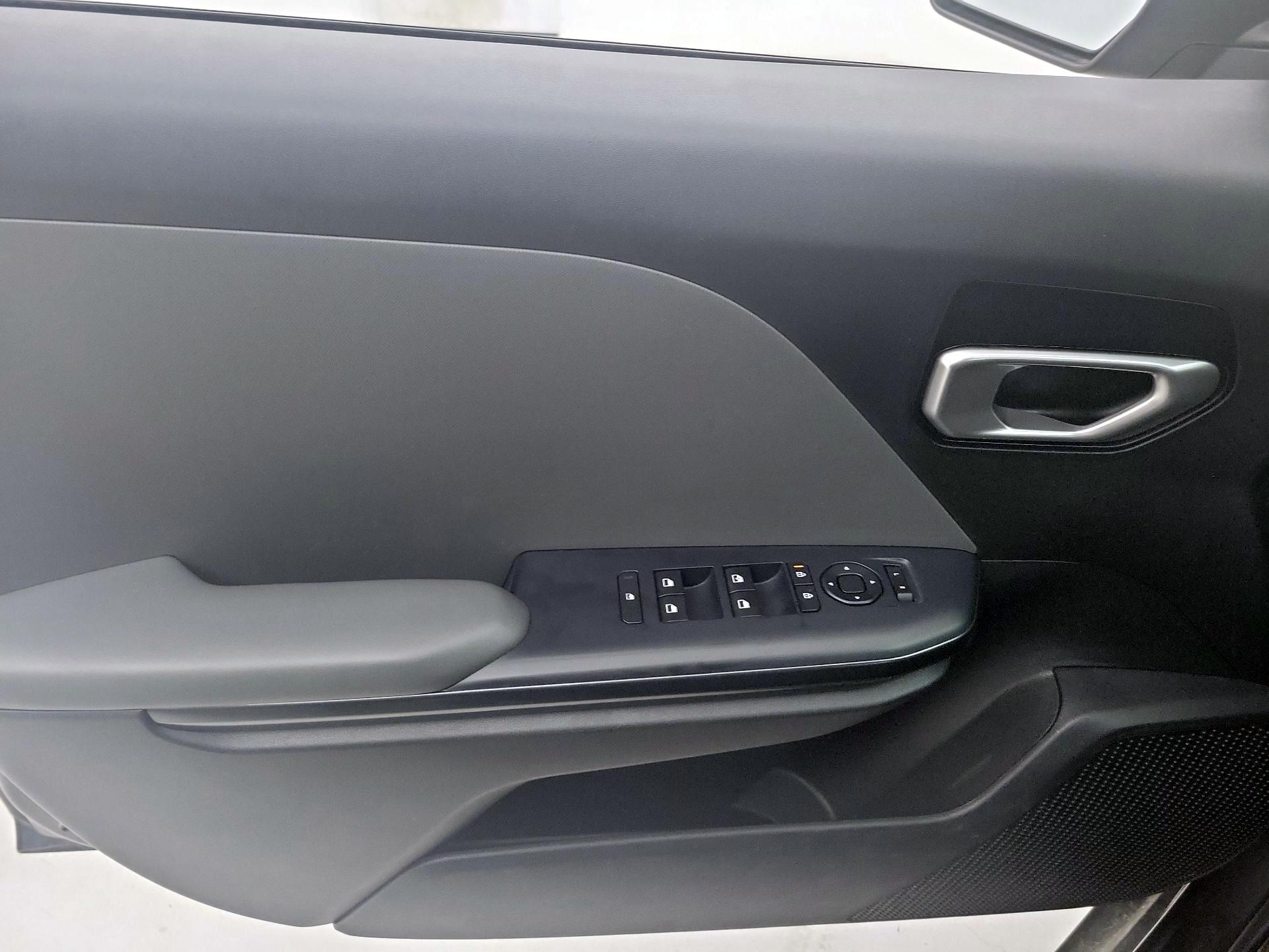 Thumbnail: 2025 Kia K4 - 12