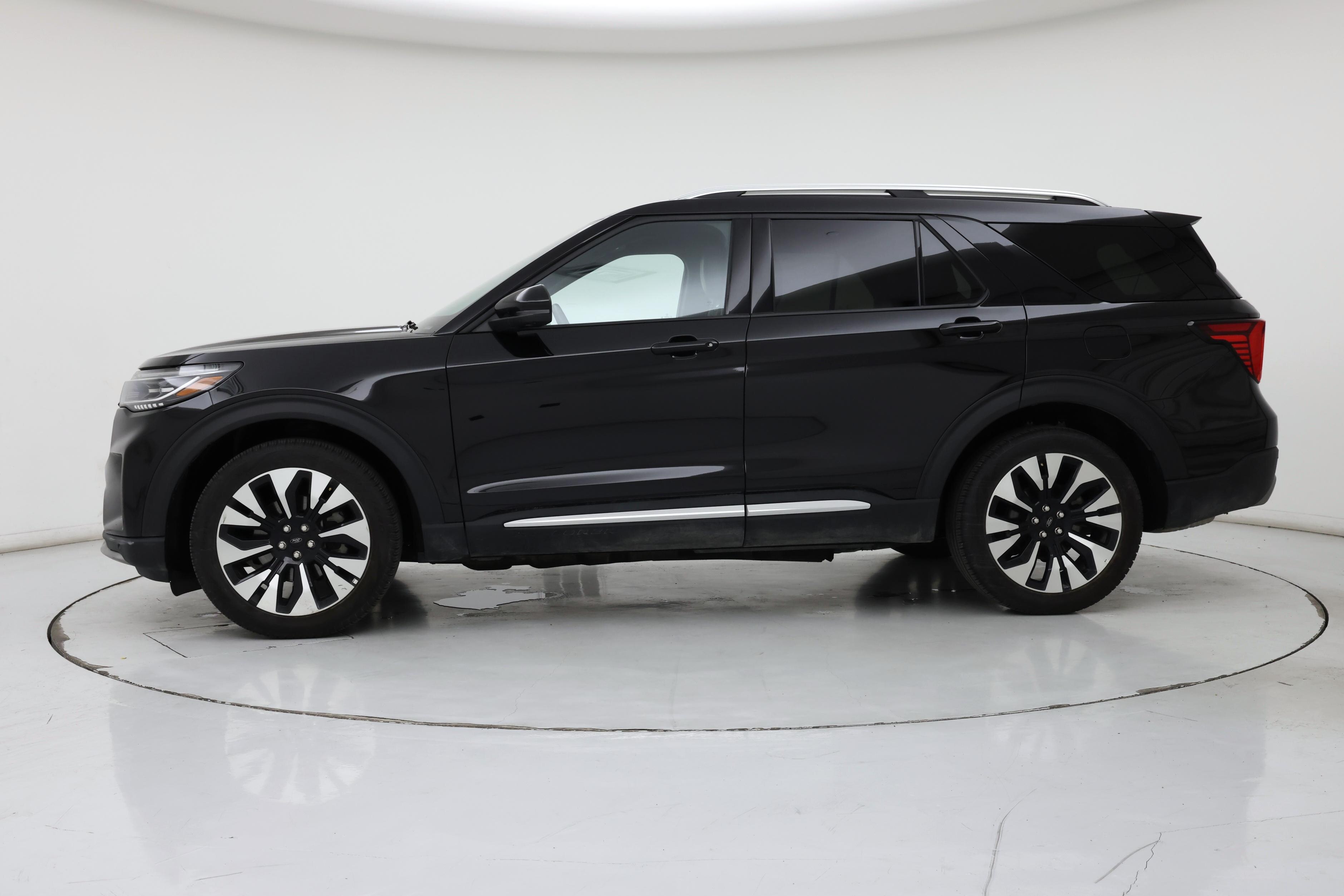 Thumbnail: 2025 Ford Explorer - 3