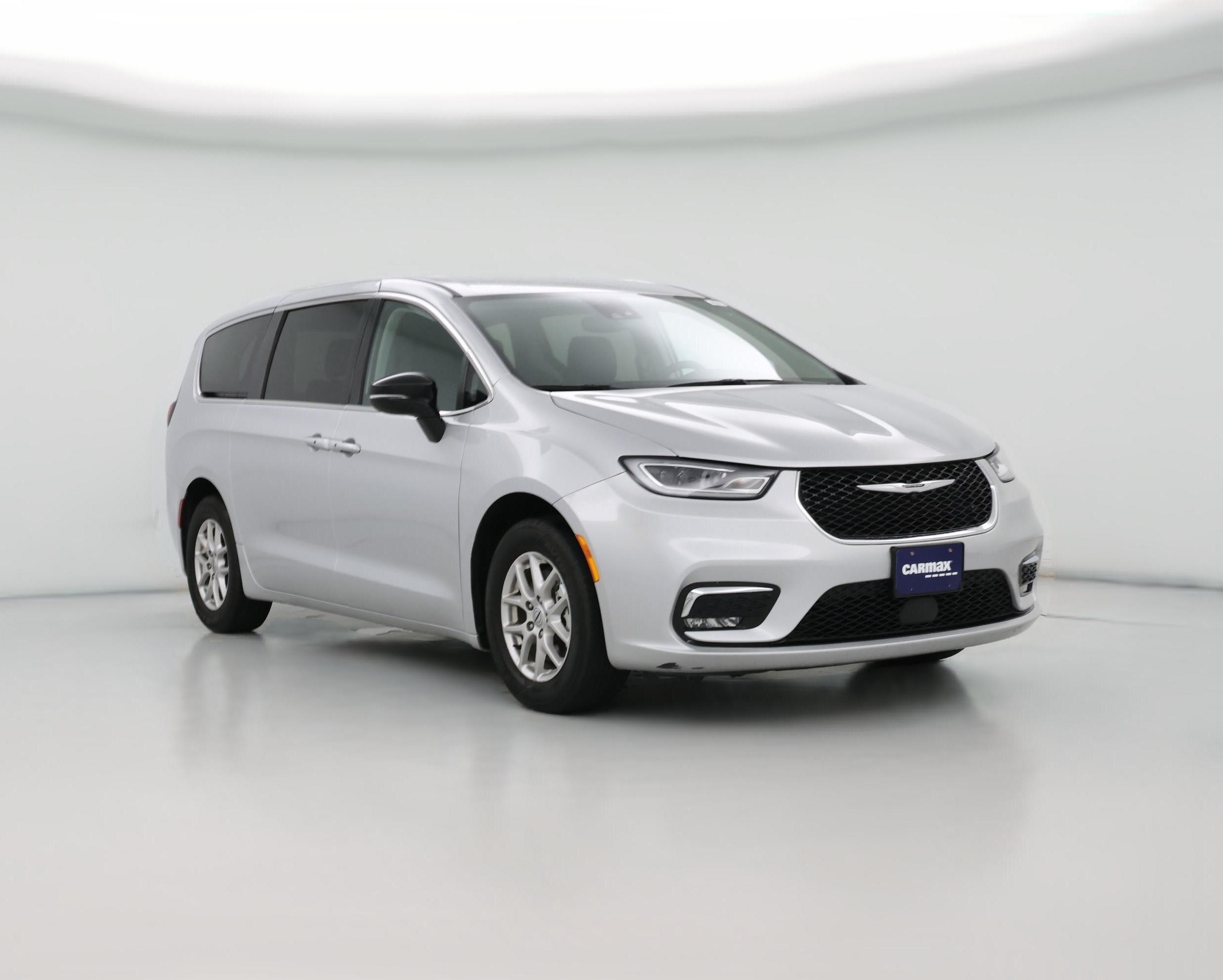 Thumbnail: 2024 Chrysler Pacifica - 1