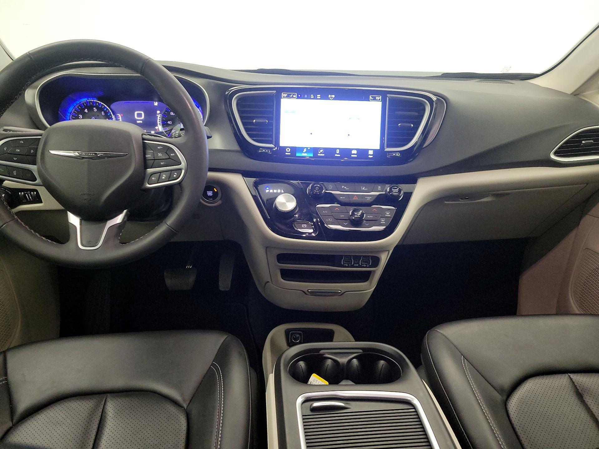 Thumbnail: 2024 Chrysler Pacifica - 9