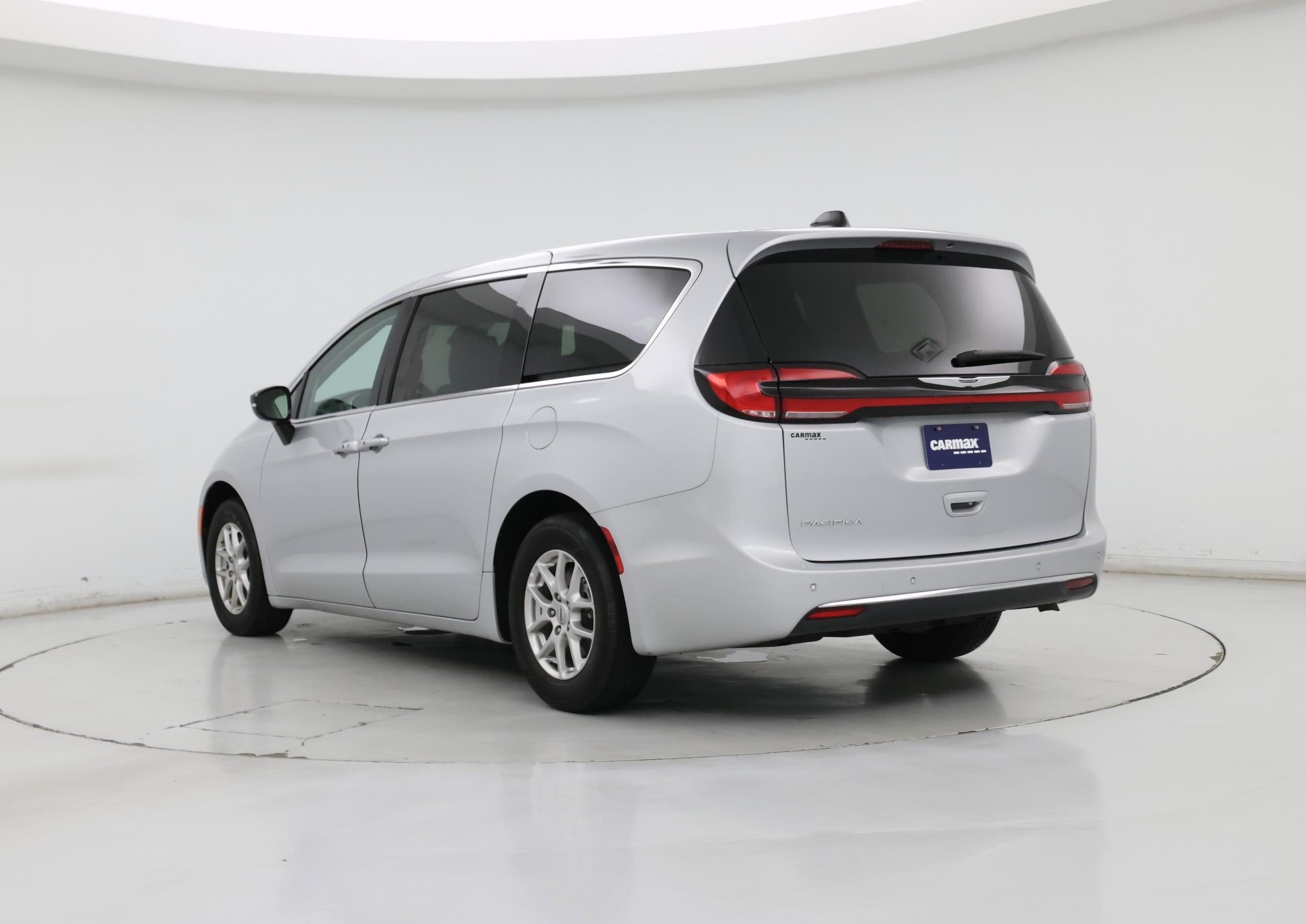 Thumbnail: 2024 Chrysler Pacifica - 2