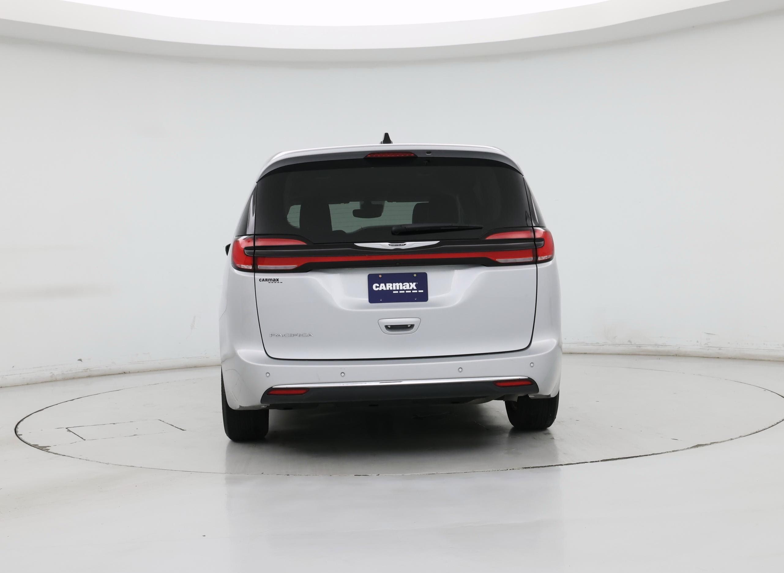 Thumbnail: 2024 Chrysler Pacifica - 6