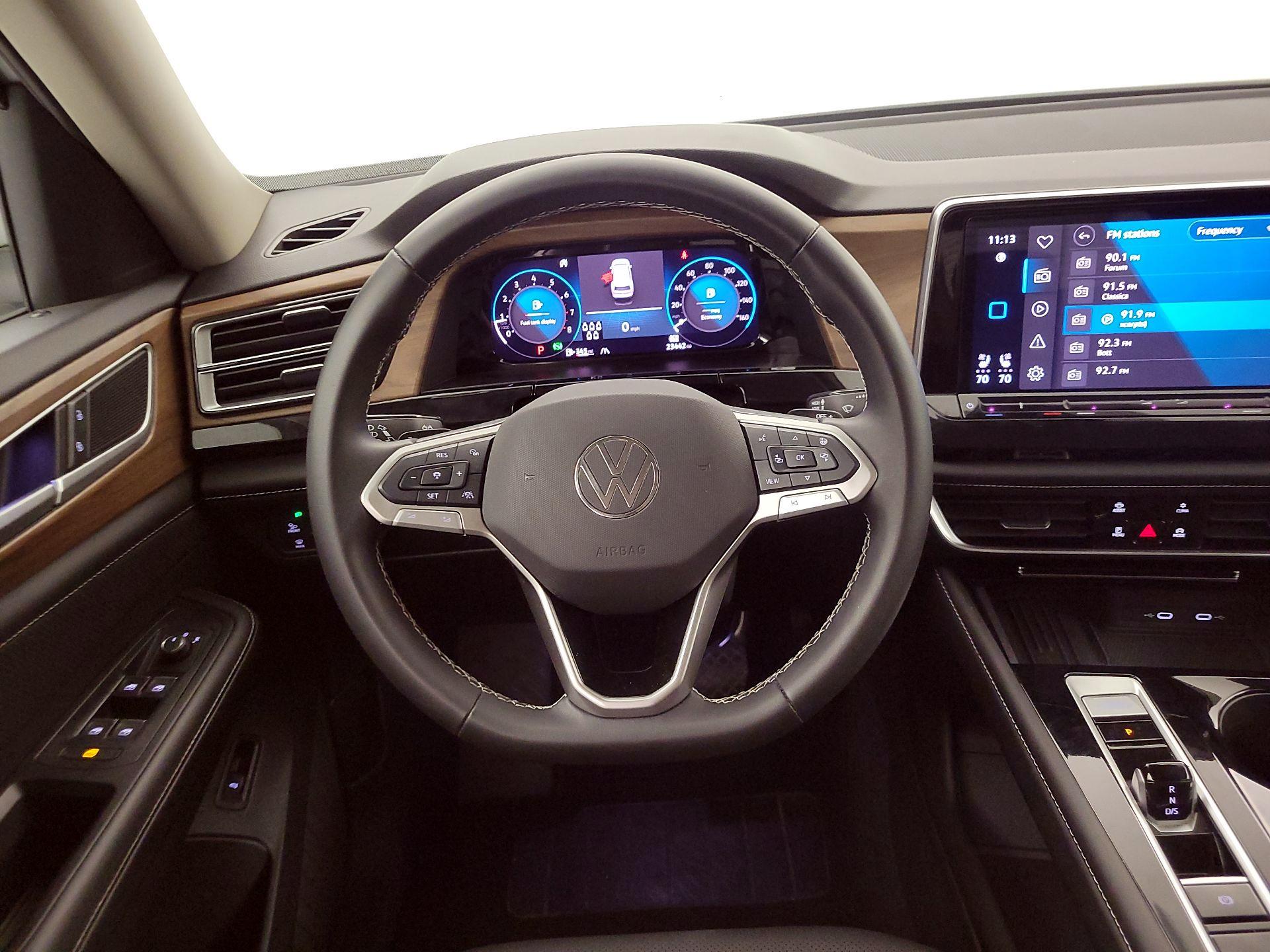 Thumbnail: 2025 Volkswagen Atlas - 10