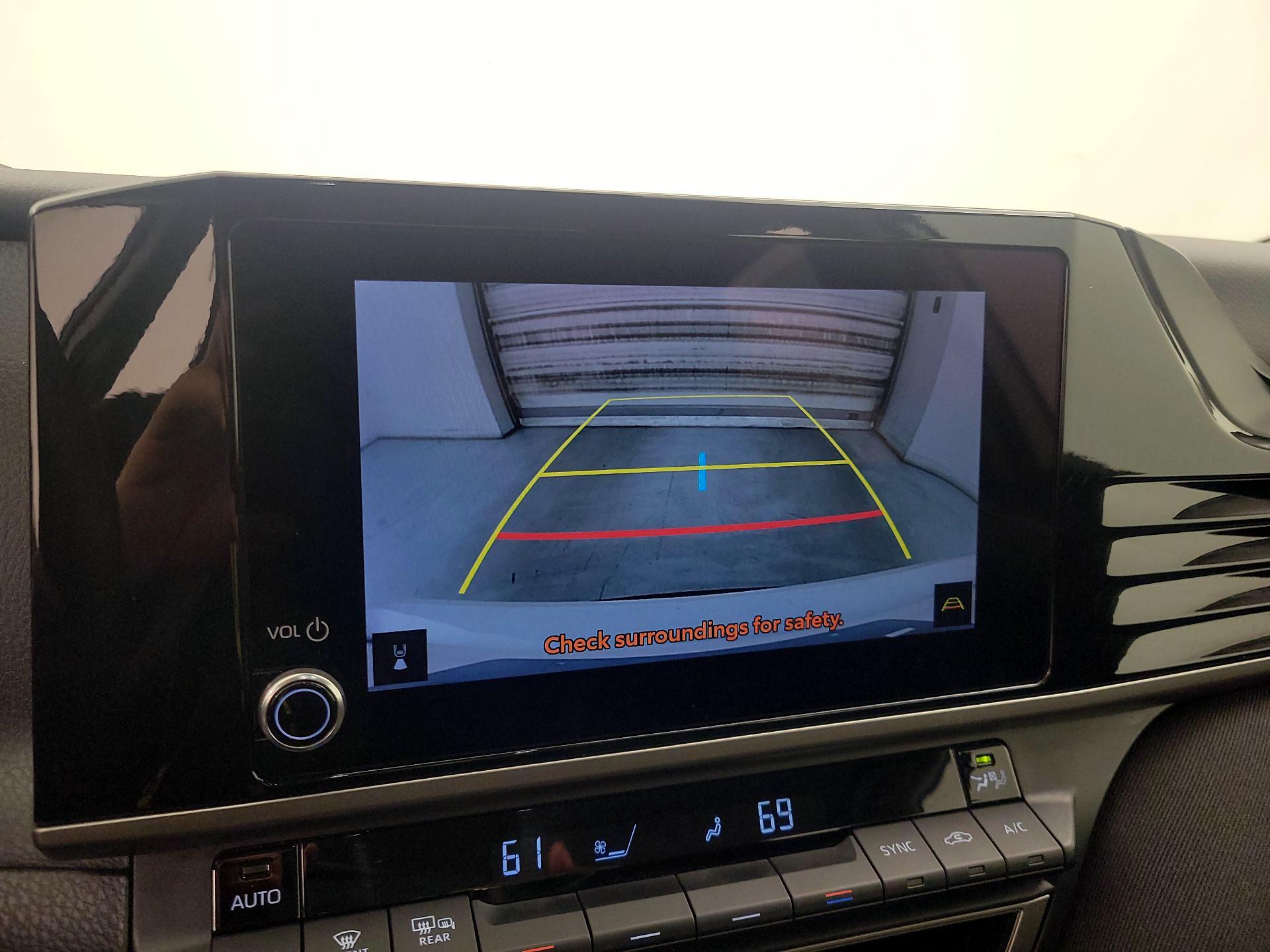 Thumbnail: 2025 Toyota Camry - 14