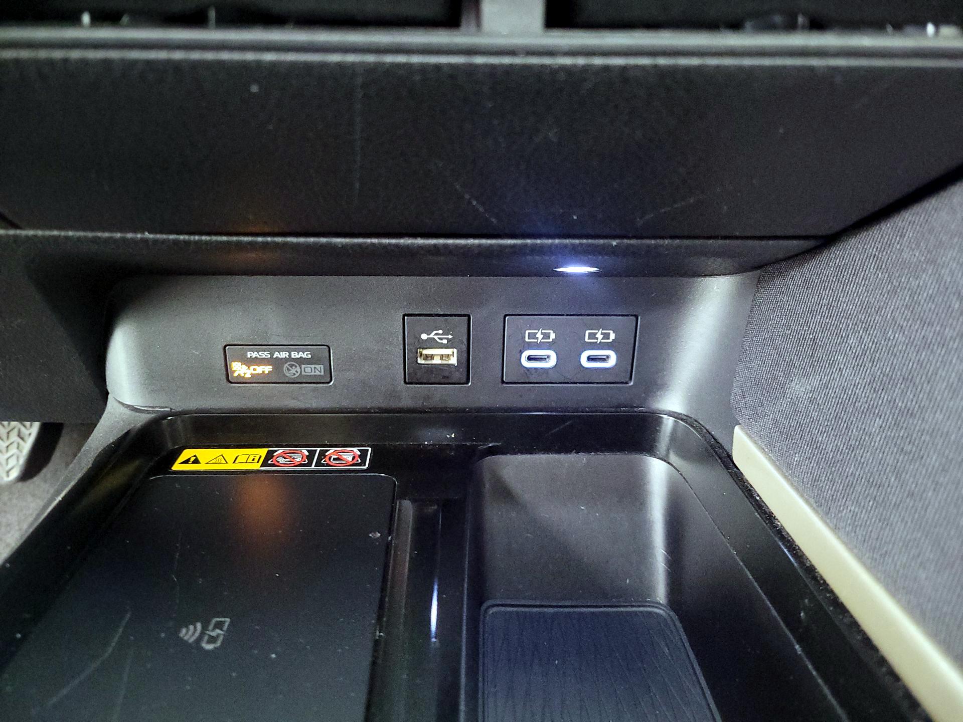 Thumbnail: 2025 Toyota Camry - 18