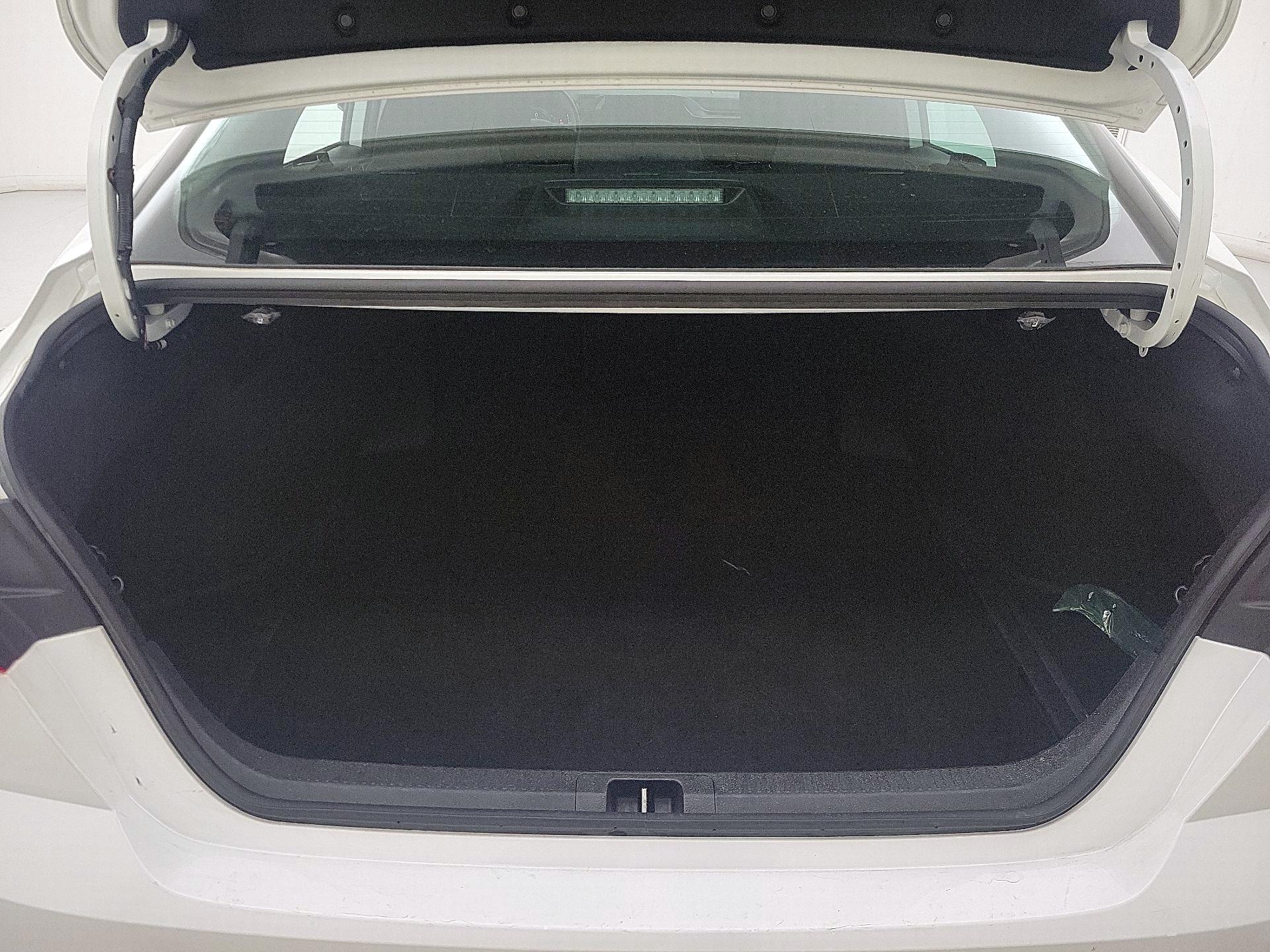 Thumbnail: 2025 Toyota Camry - 20