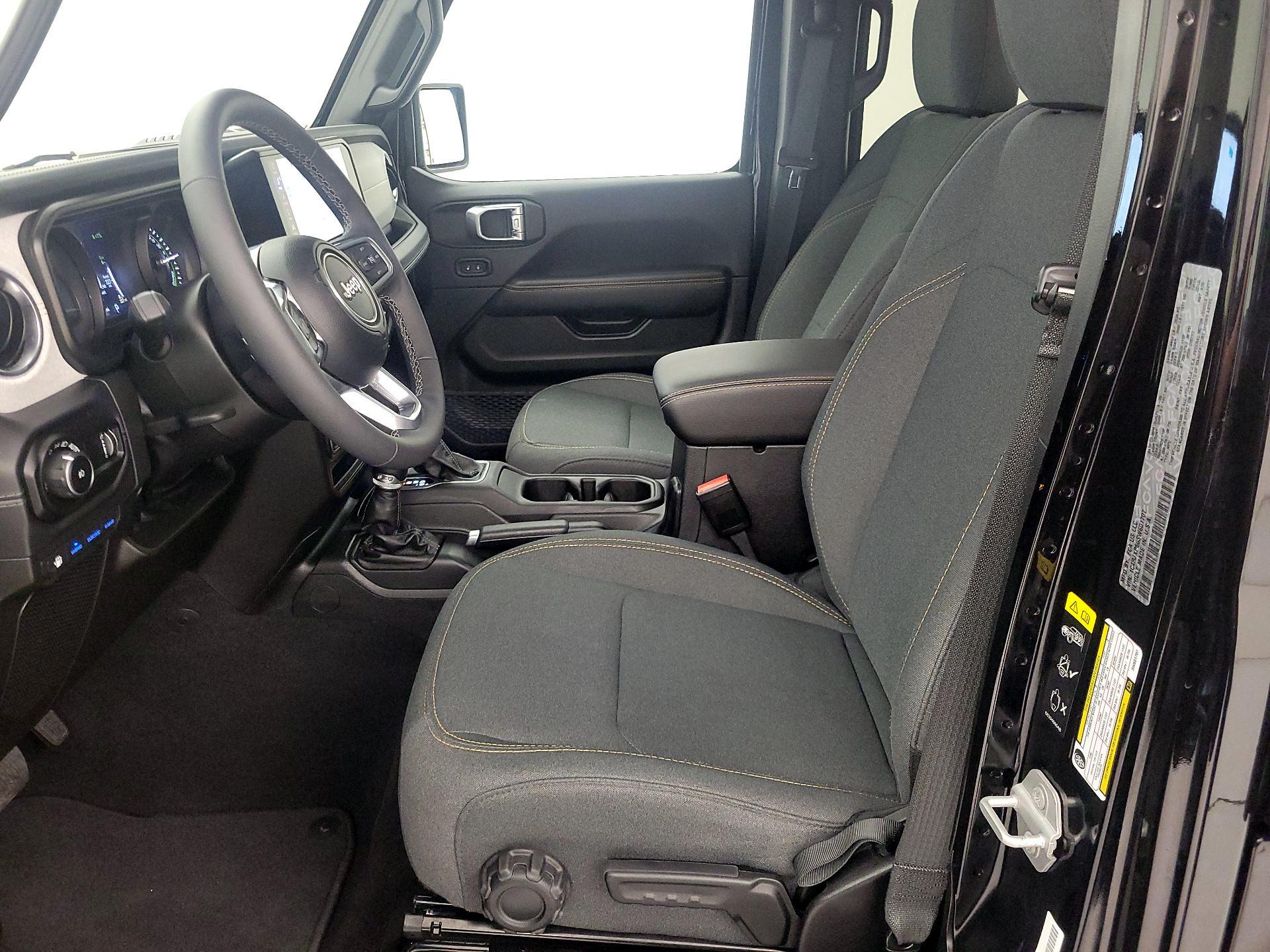 Thumbnail: 2025 Jeep Wrangler - 11