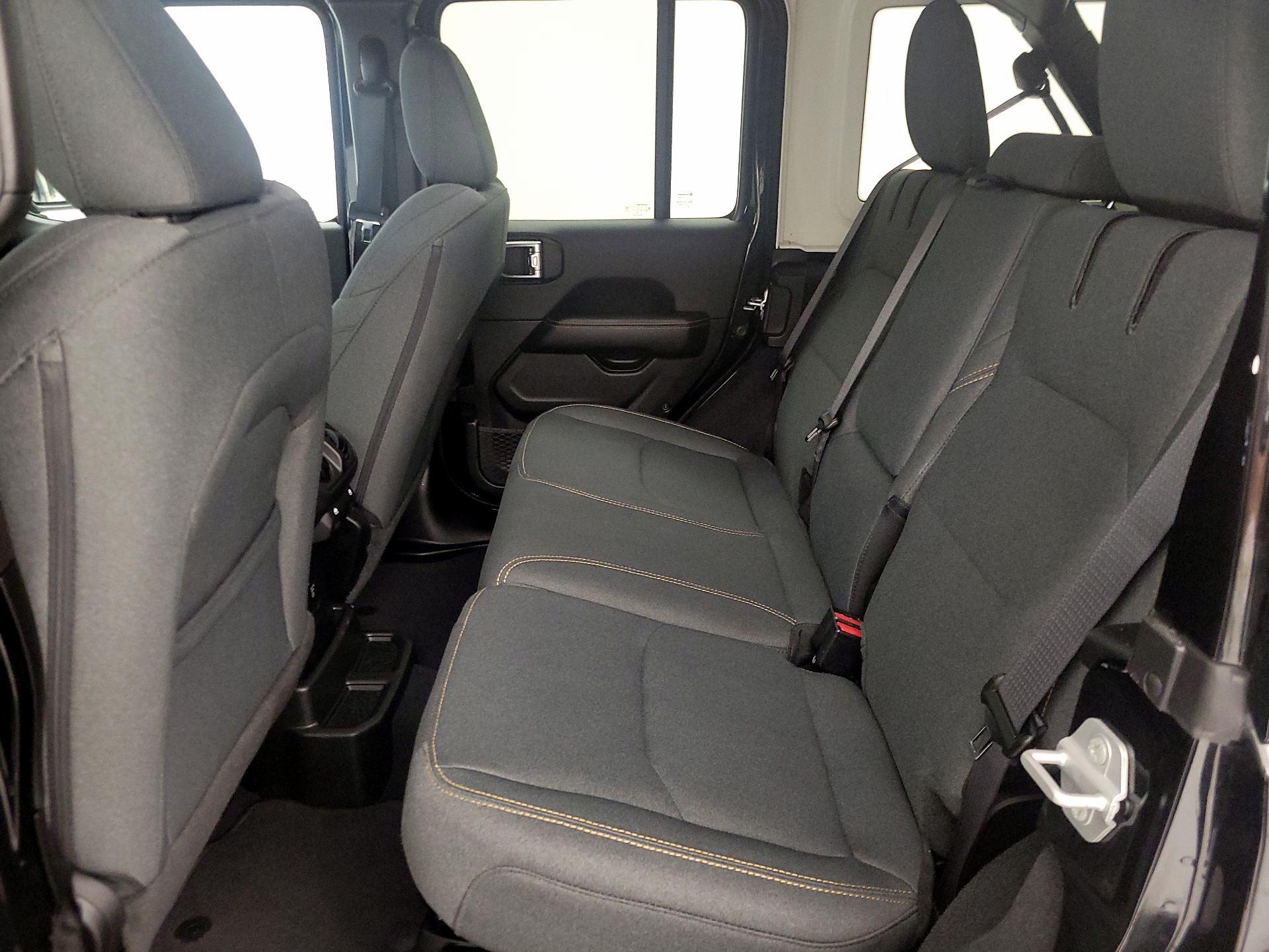 Thumbnail: 2025 Jeep Wrangler - 19