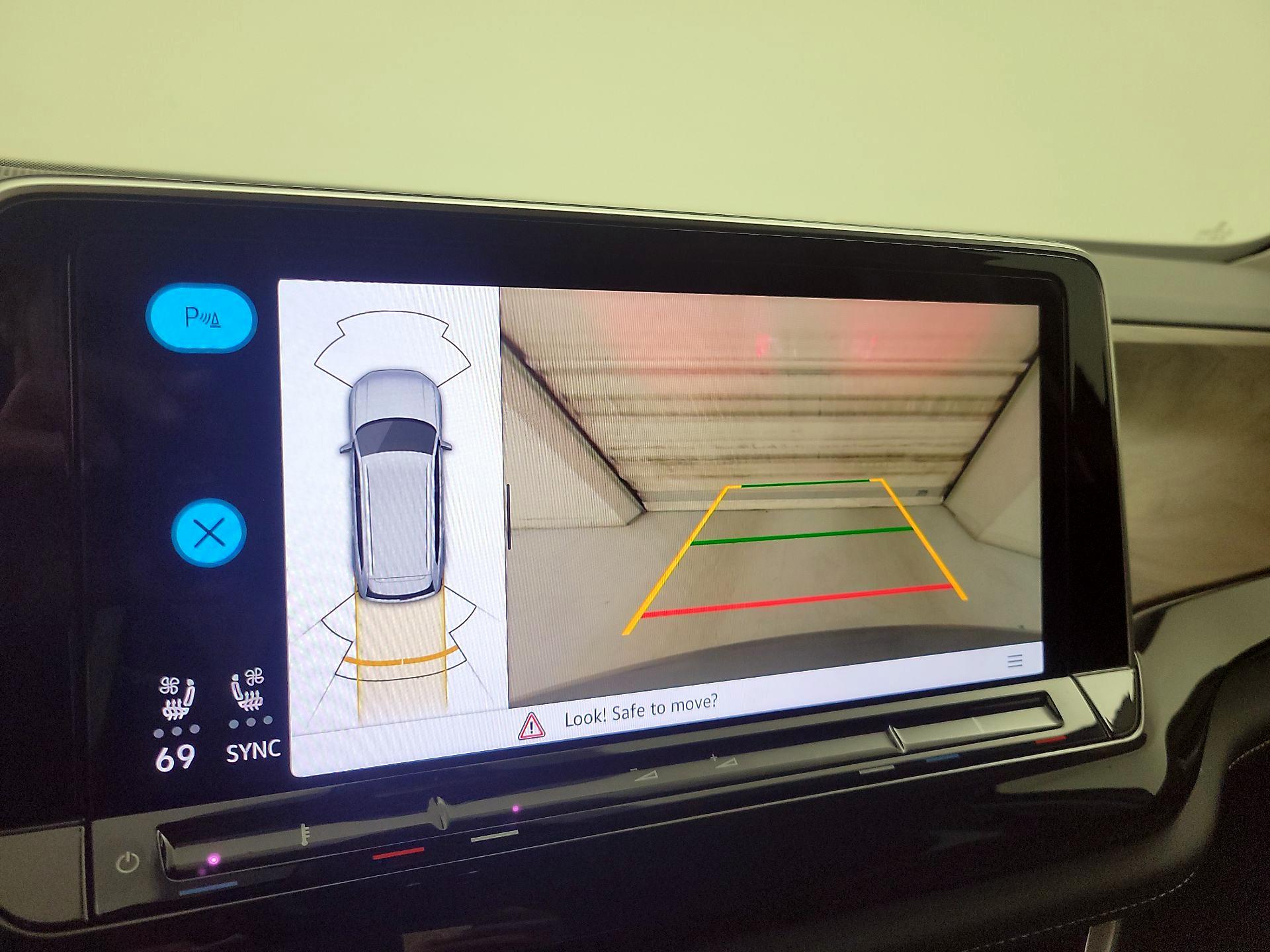 Thumbnail: 2025 Volkswagen Atlas - 14