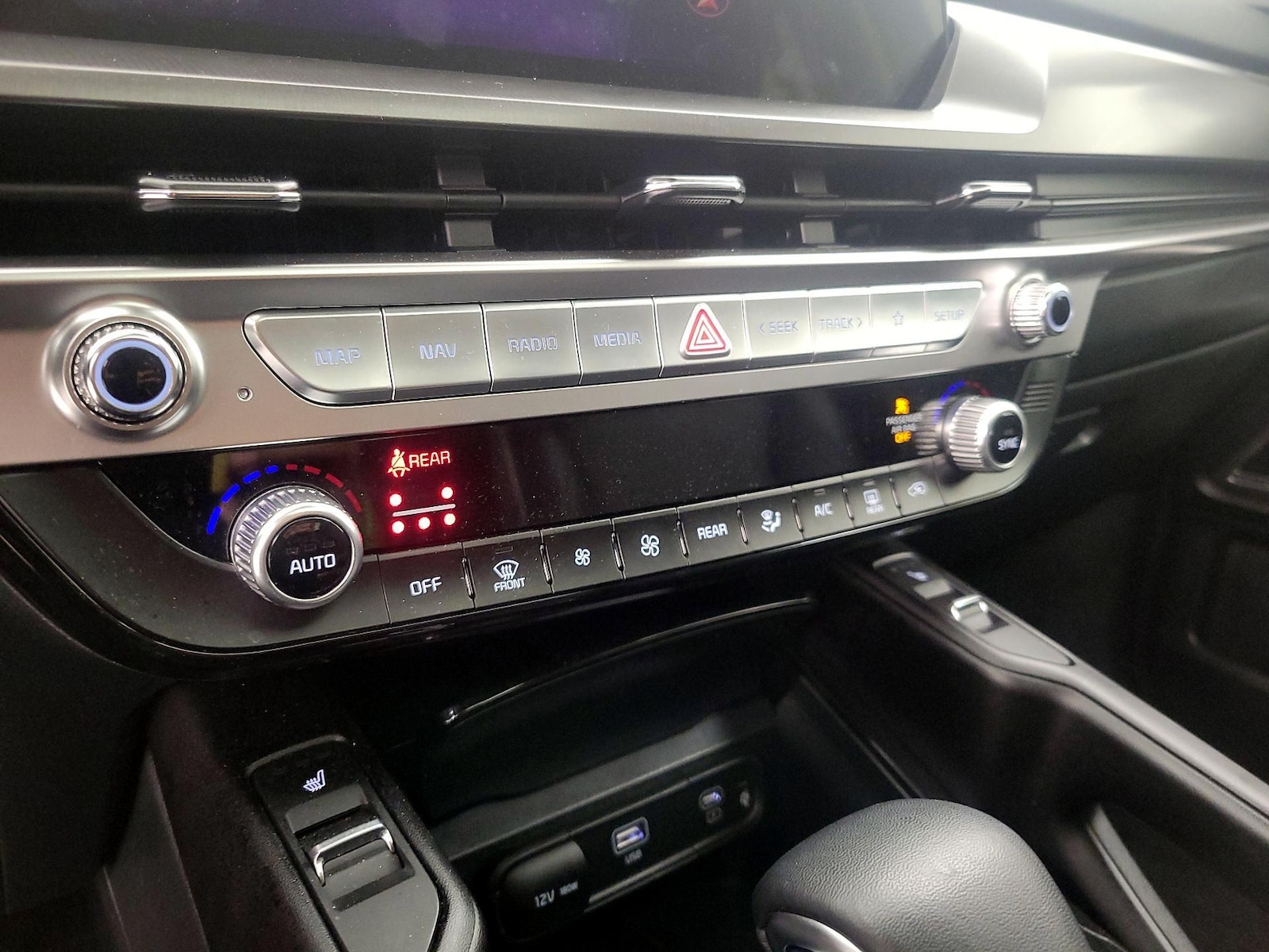 2025 Kia Telluride S - Photo 18