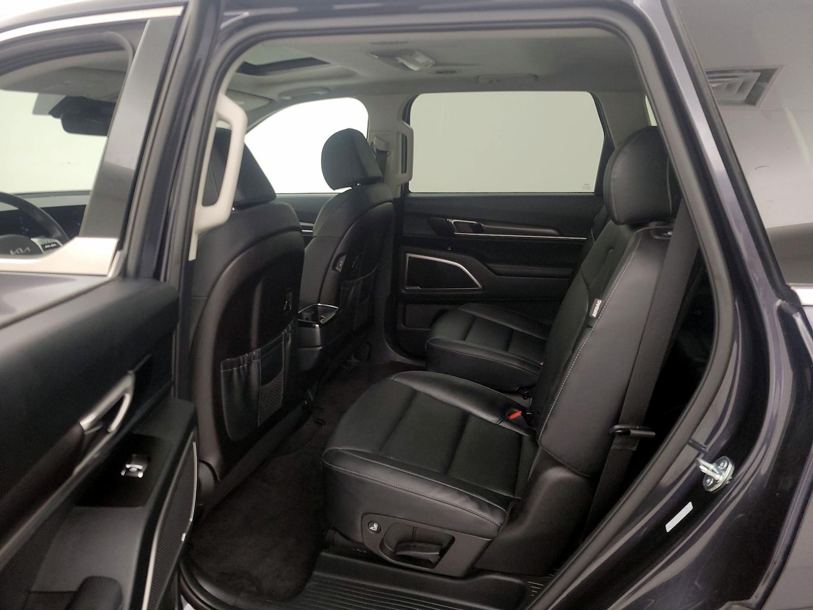 2025 Kia Telluride S - Photo 22