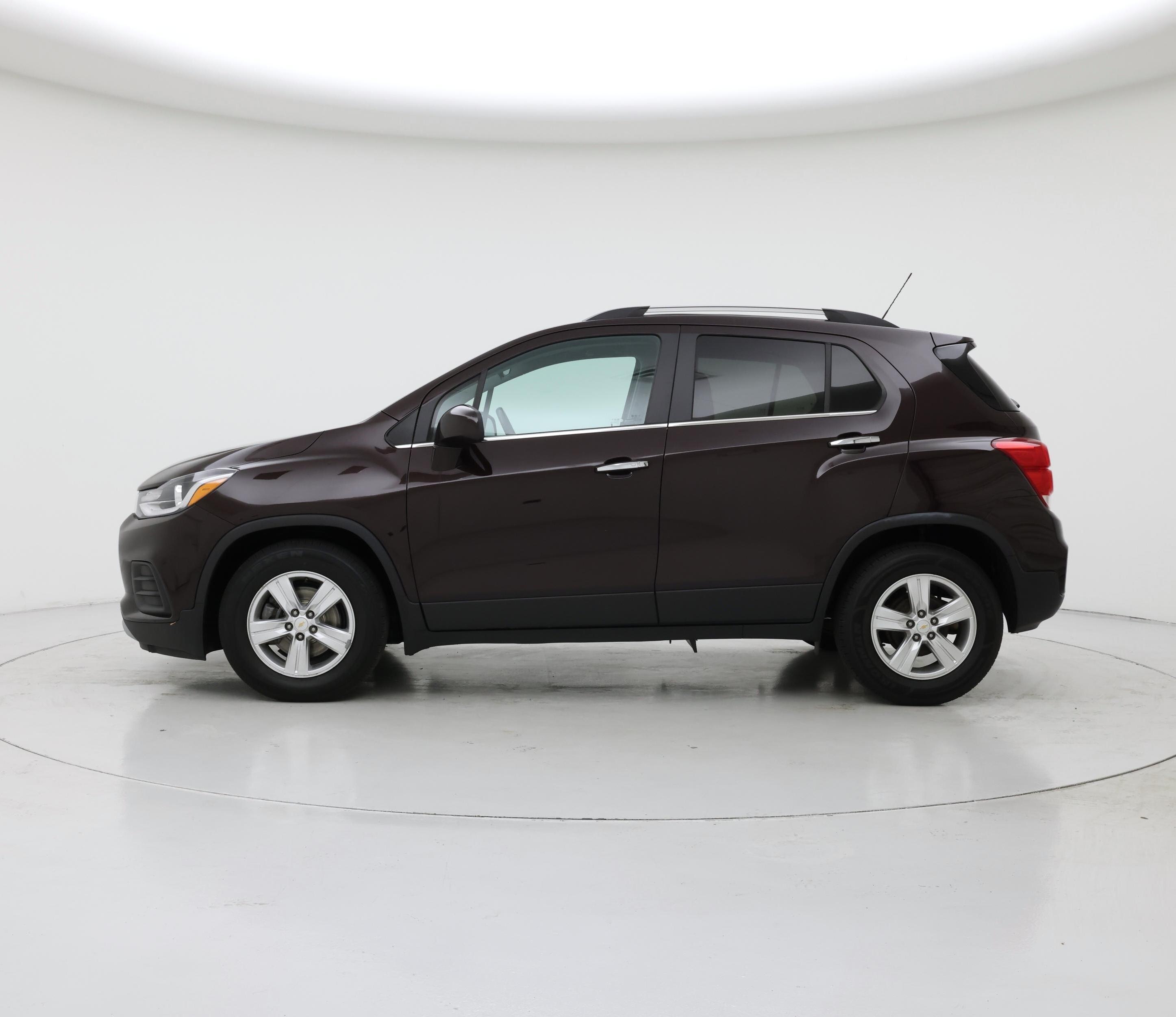 Thumbnail: 2020 Chevrolet Trax - 3