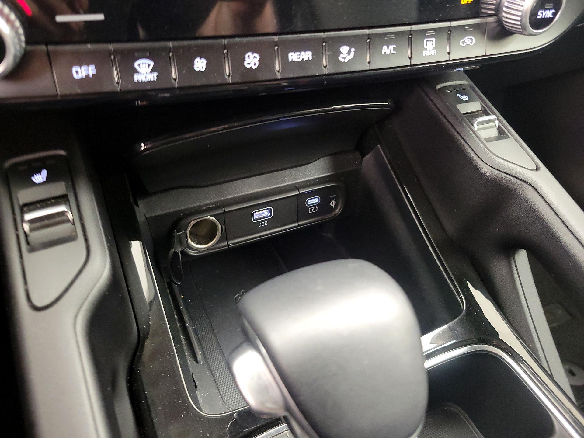 Thumbnail: 2025 Kia Telluride - 19