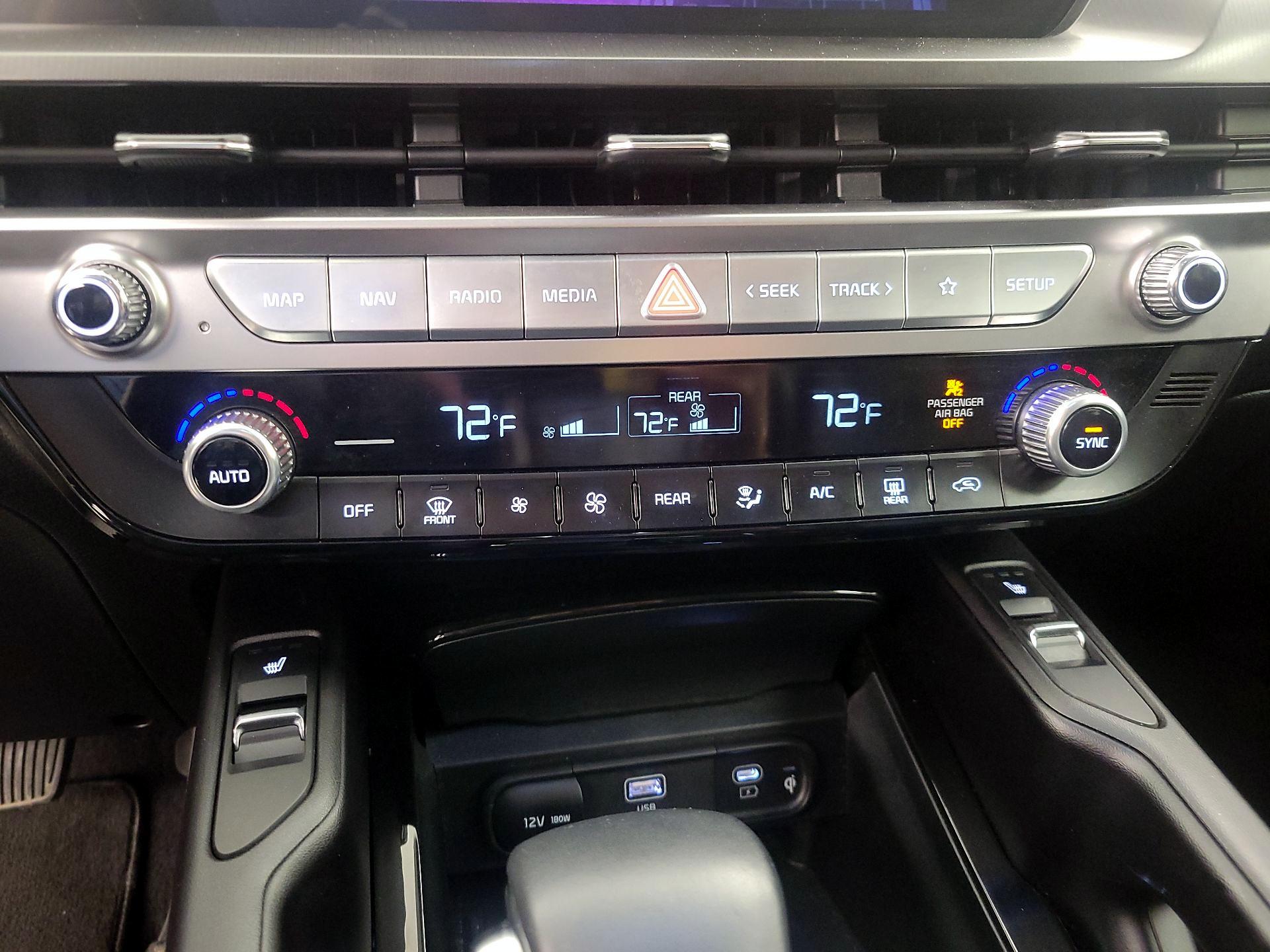 Thumbnail: 2025 Kia Telluride - 17