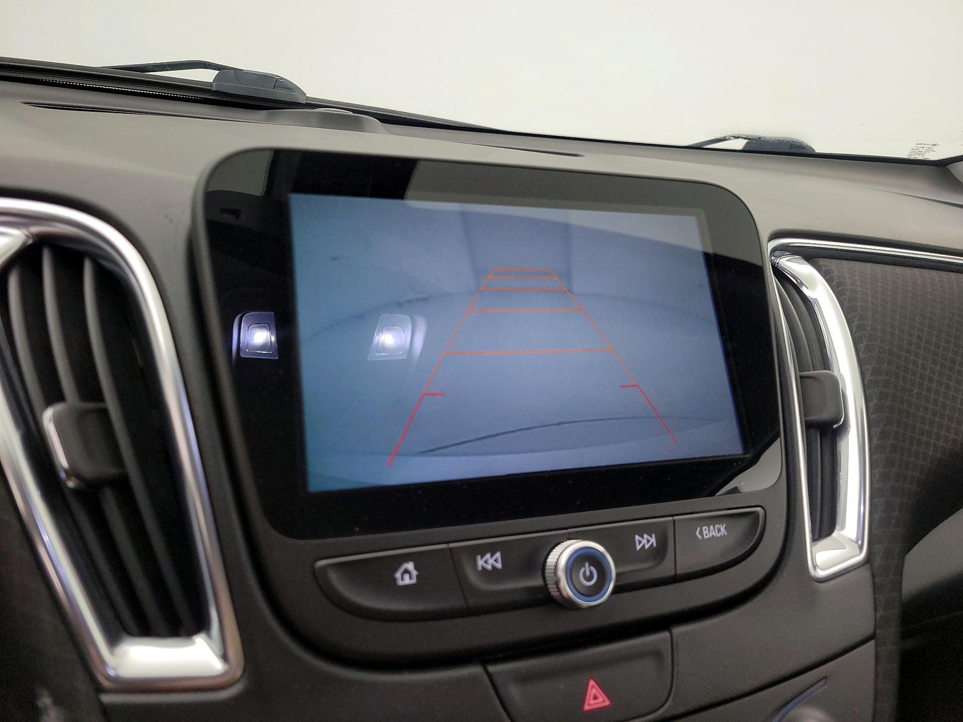 Thumbnail: 2016 Chevrolet Malibu - 14