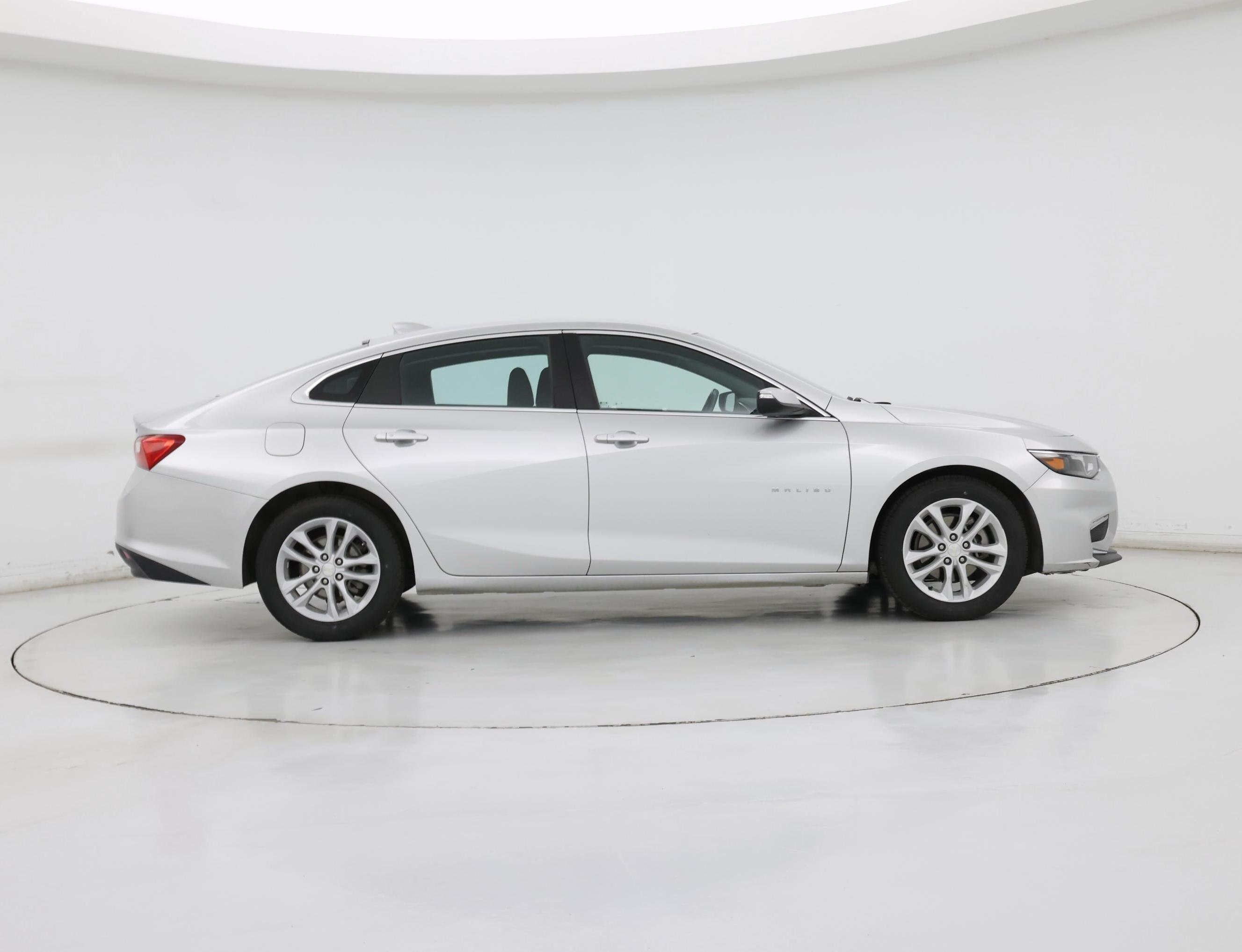 Thumbnail: 2016 Chevrolet Malibu - 7