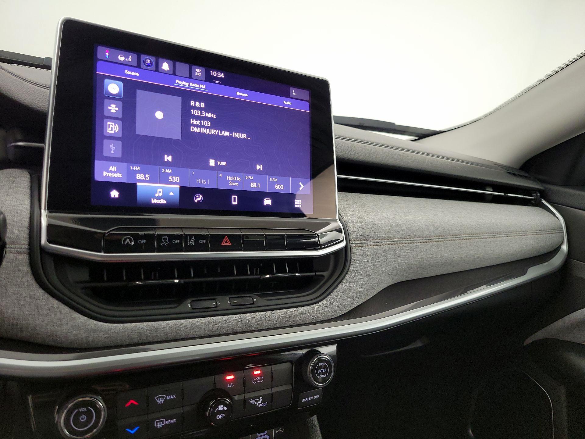 Thumbnail: 2022 Jeep Compass - 15