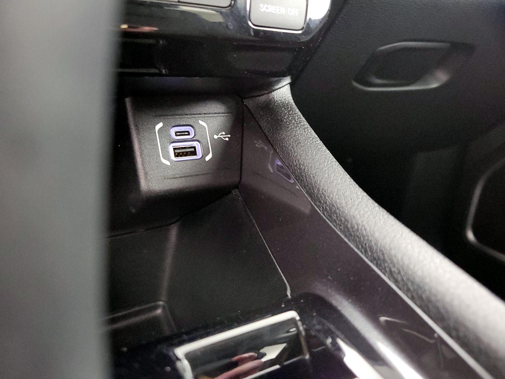 Thumbnail: 2022 Jeep Compass - 18