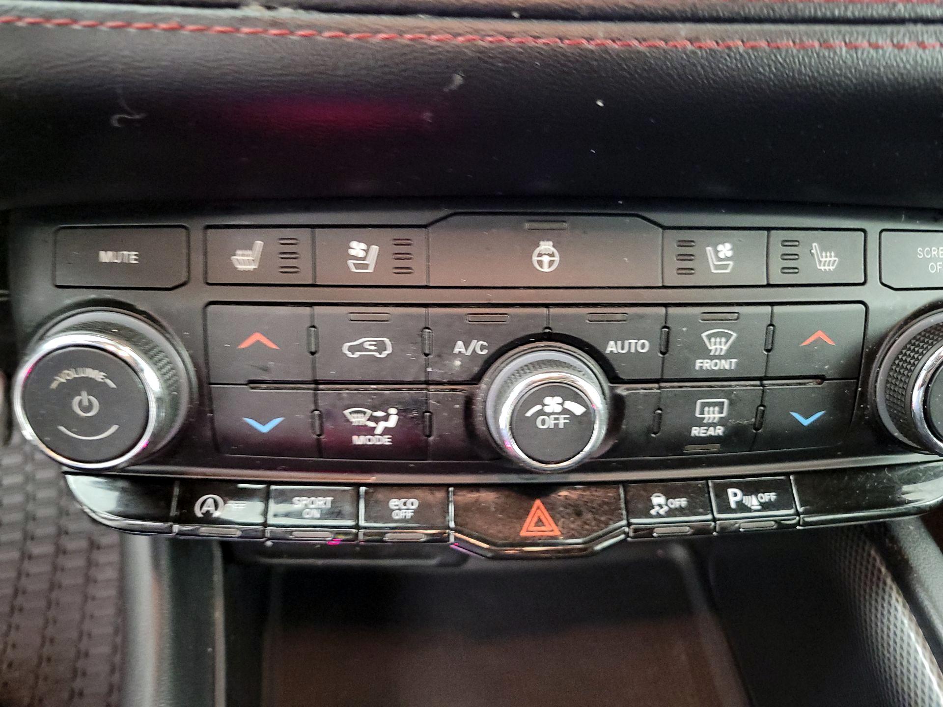 Thumbnail: 2023 Dodge Durango - 17