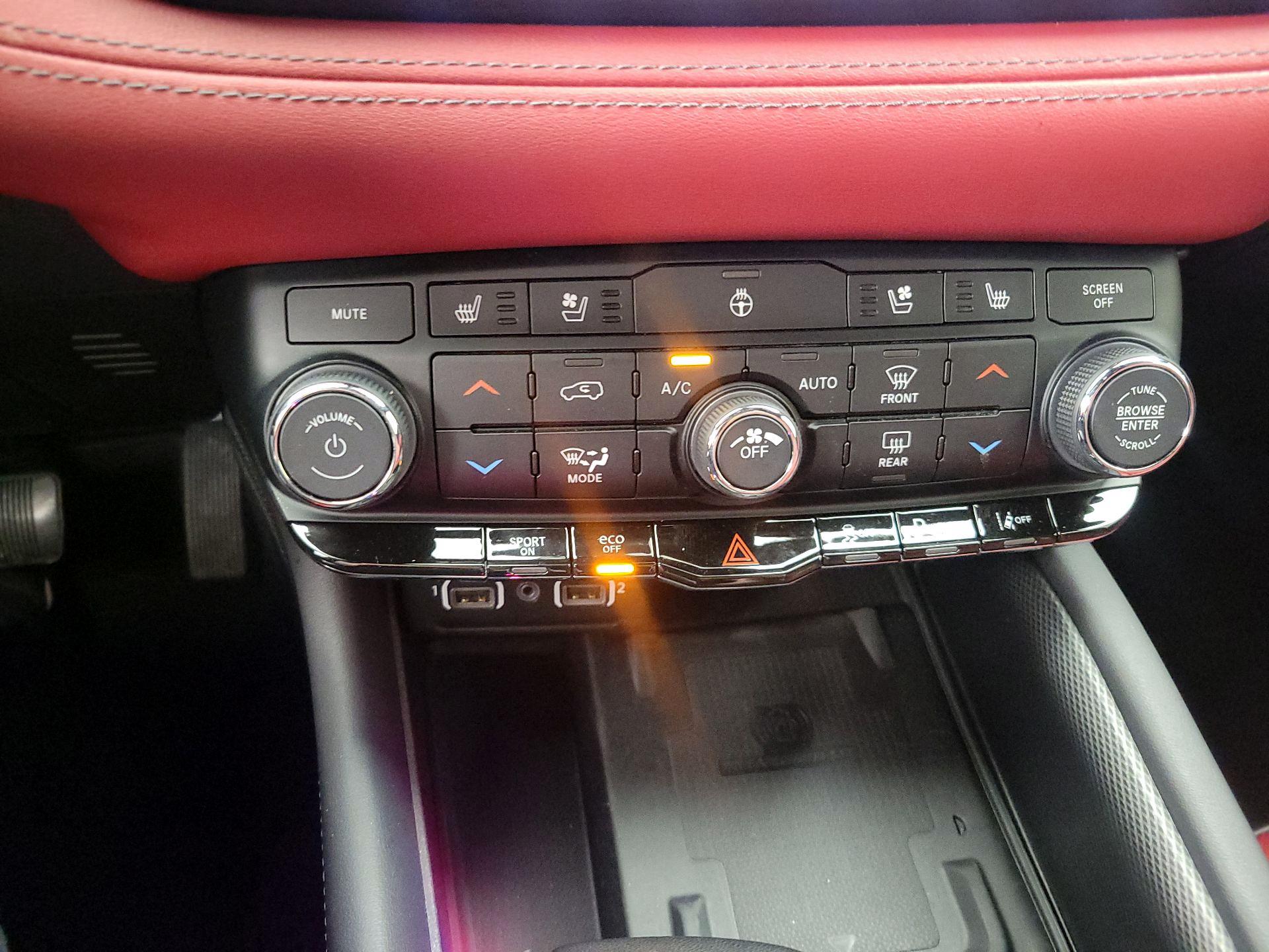 Thumbnail: 2022 Dodge Durango - 17