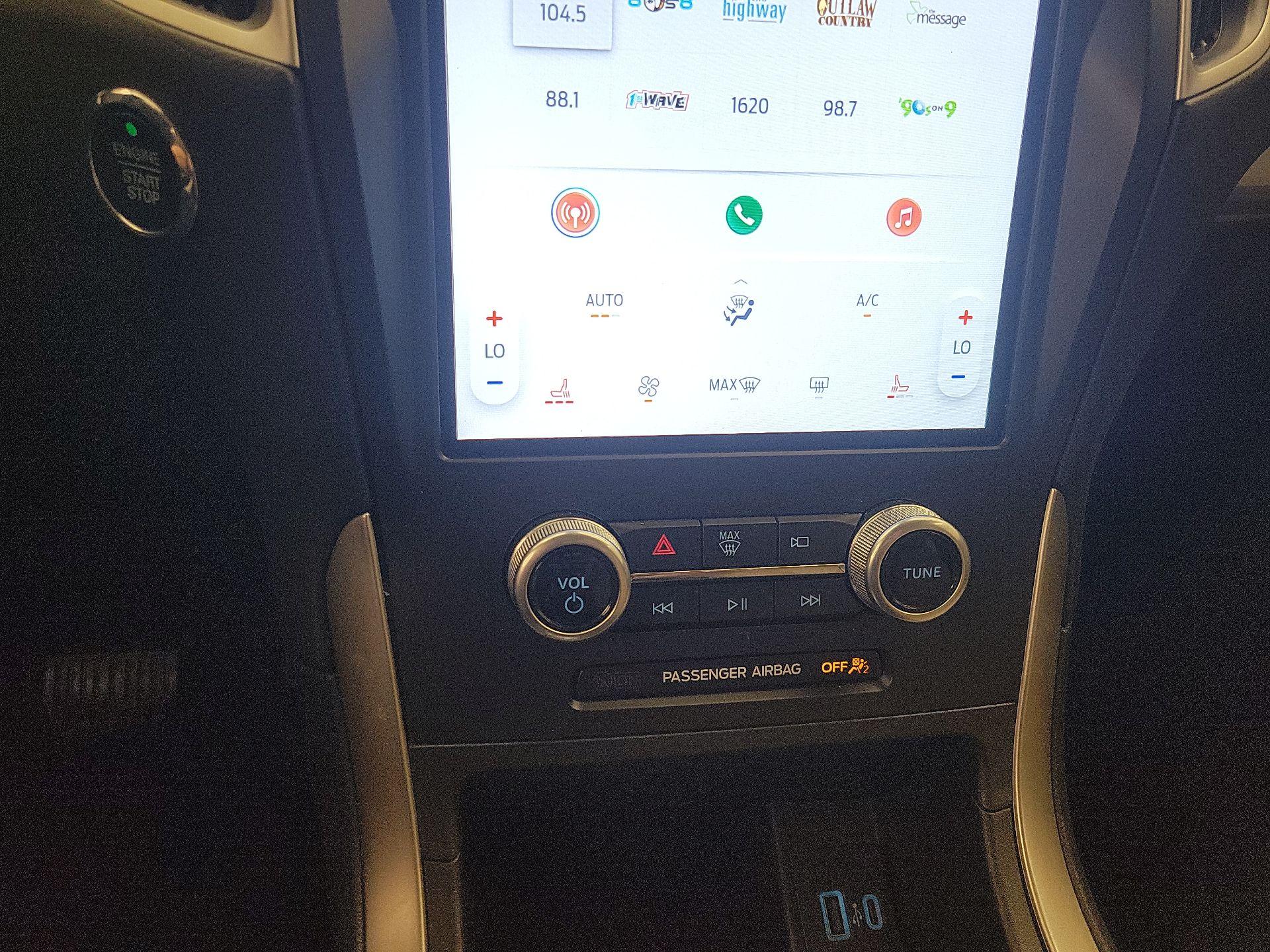 Thumbnail: 2023 Ford Edge - 16