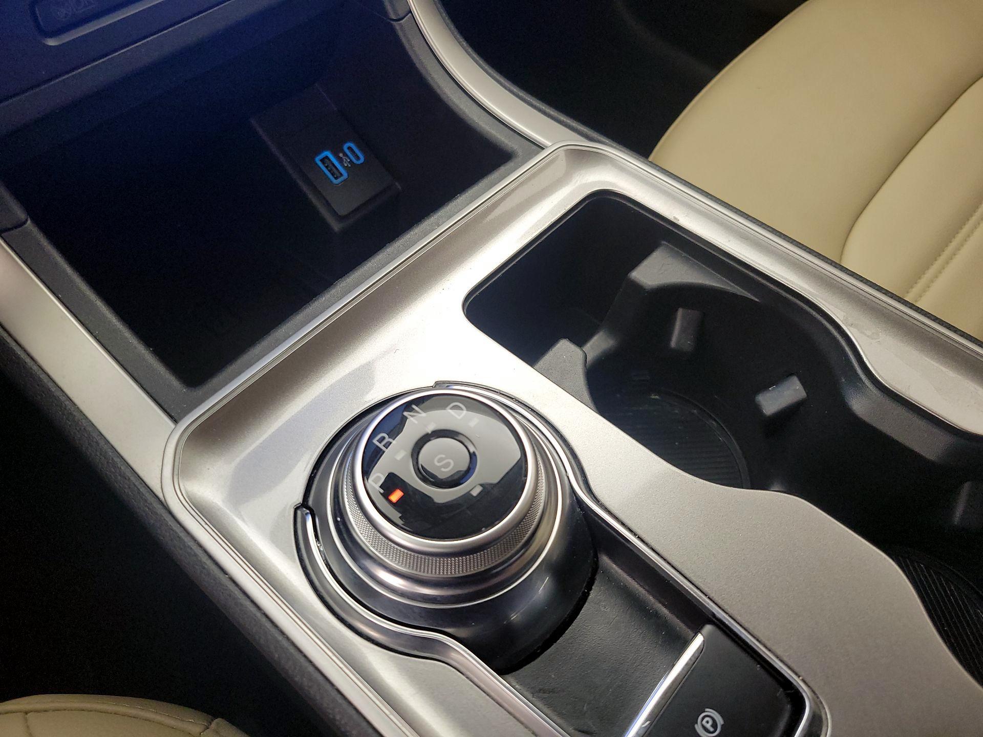 Thumbnail: 2023 Ford Edge - 17